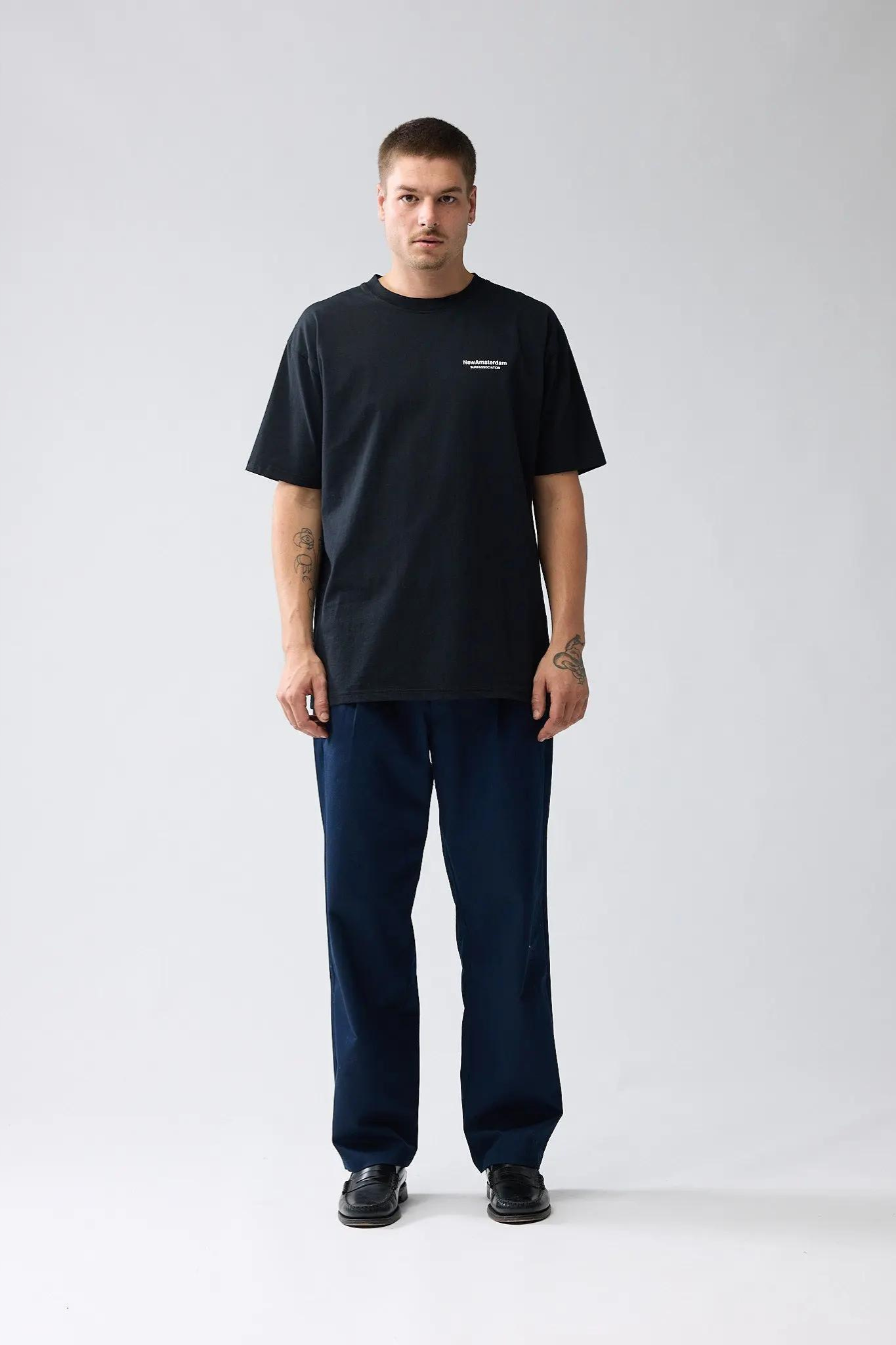 OYSTER TEE - BLACK