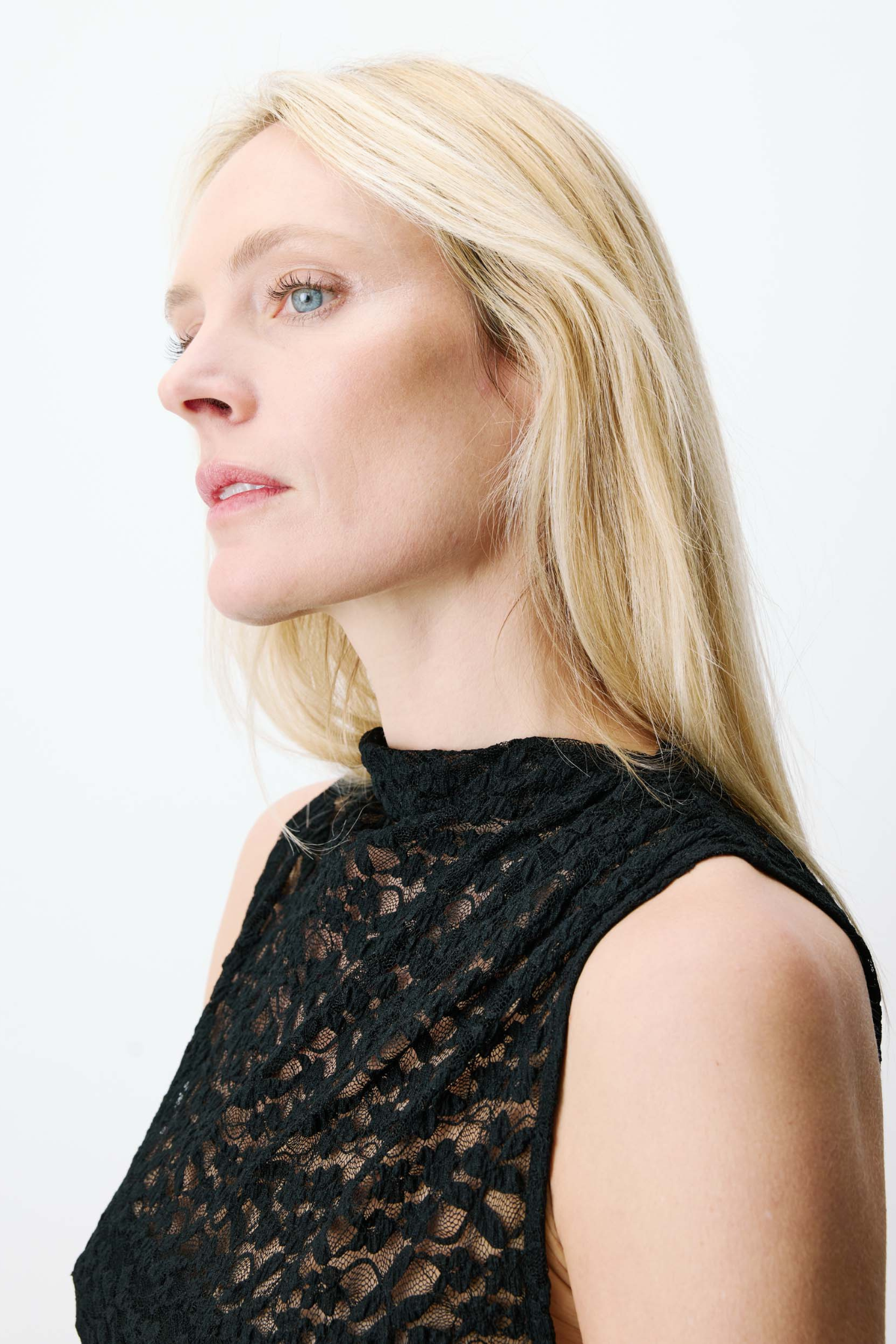 AVILA TOP - BLACK