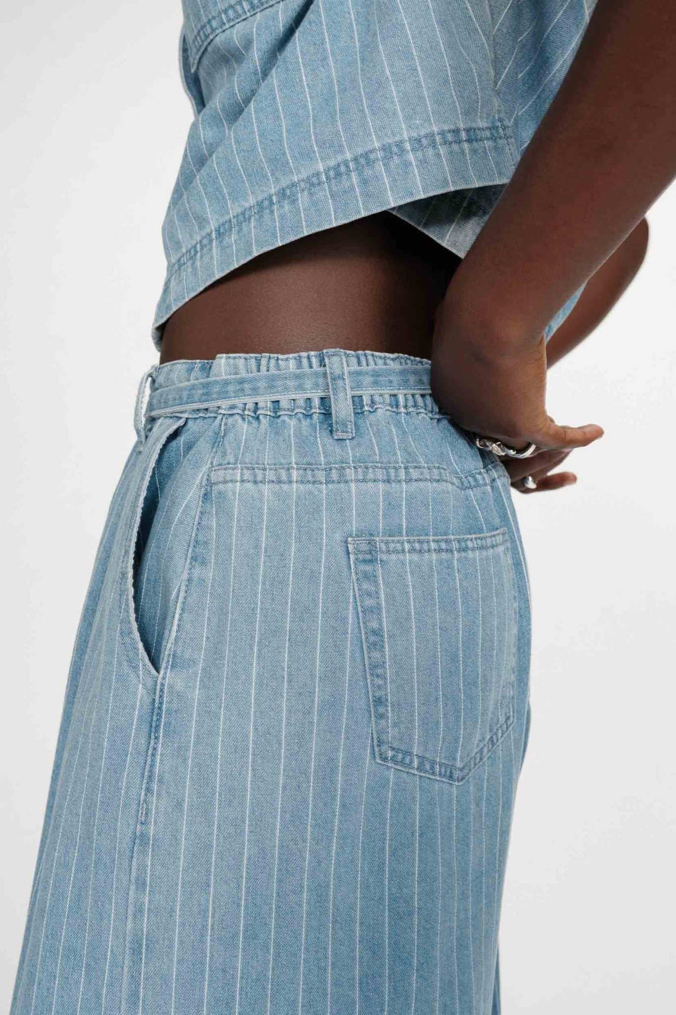 POMPON JEANS - STRIPED BLUE