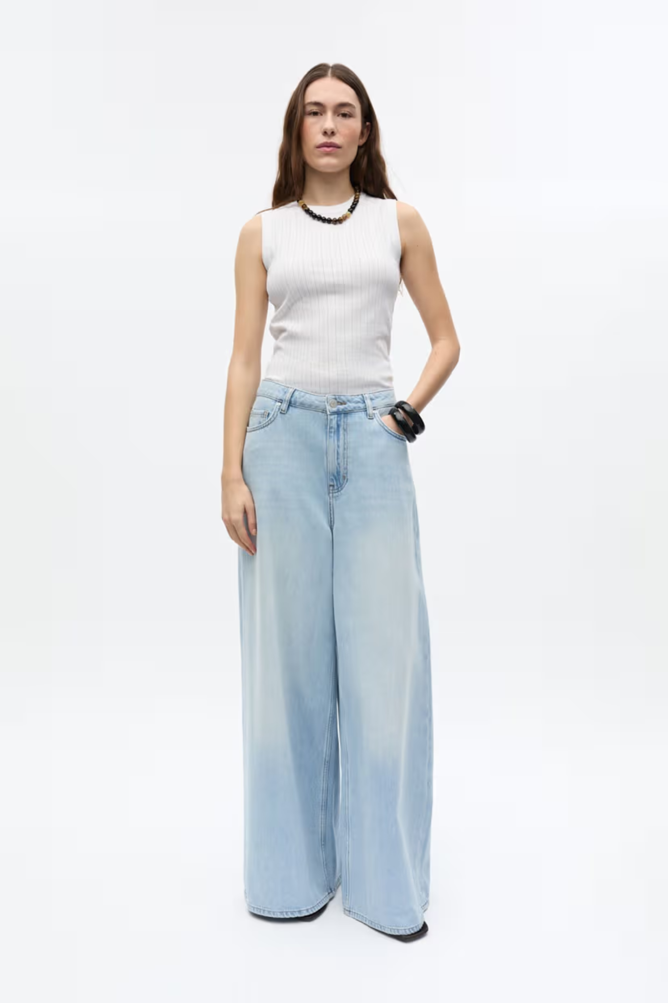 BECKETT JEANS - FADED SPRING BLUE