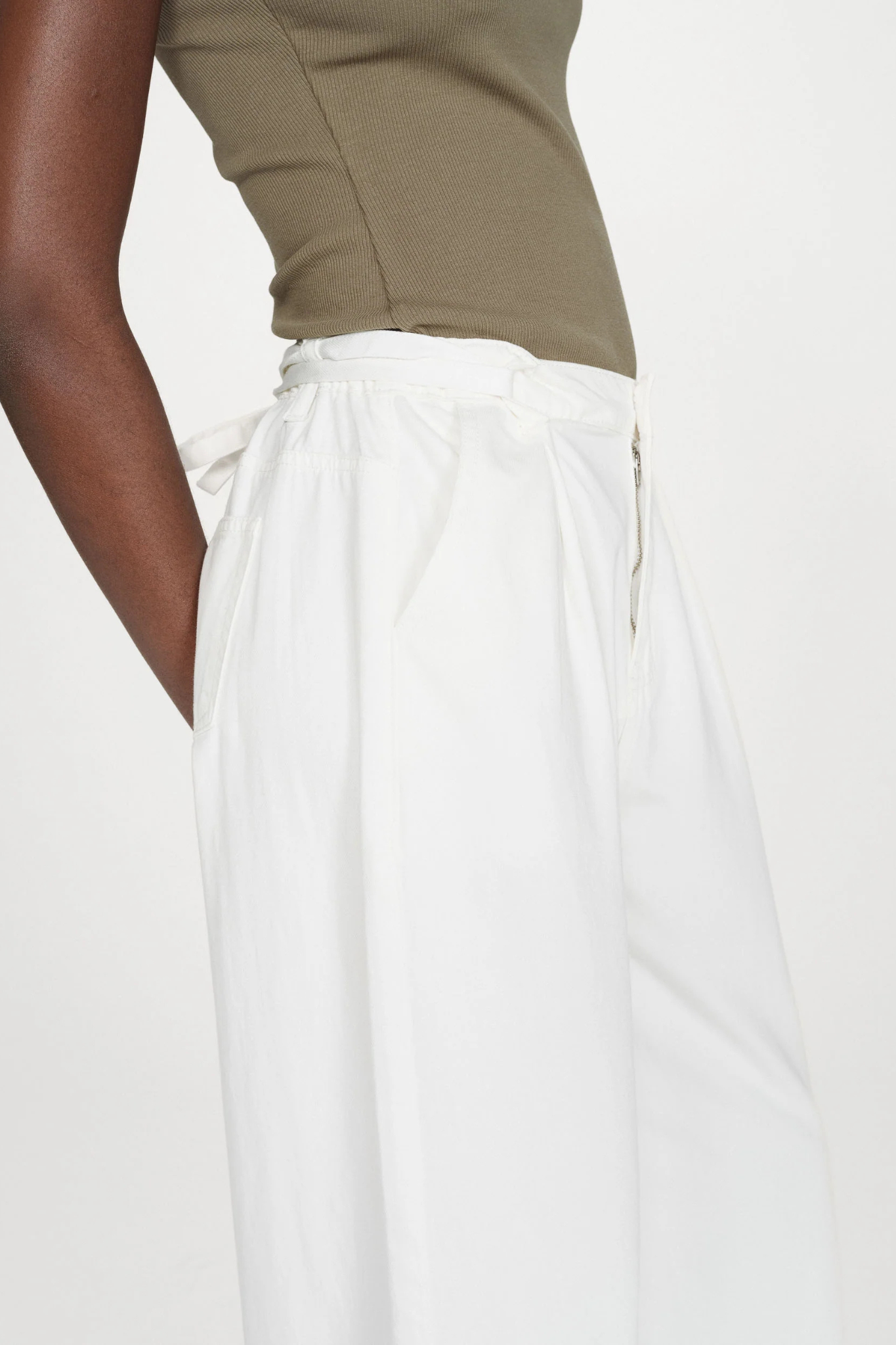 POMPON JEANS - WHITE