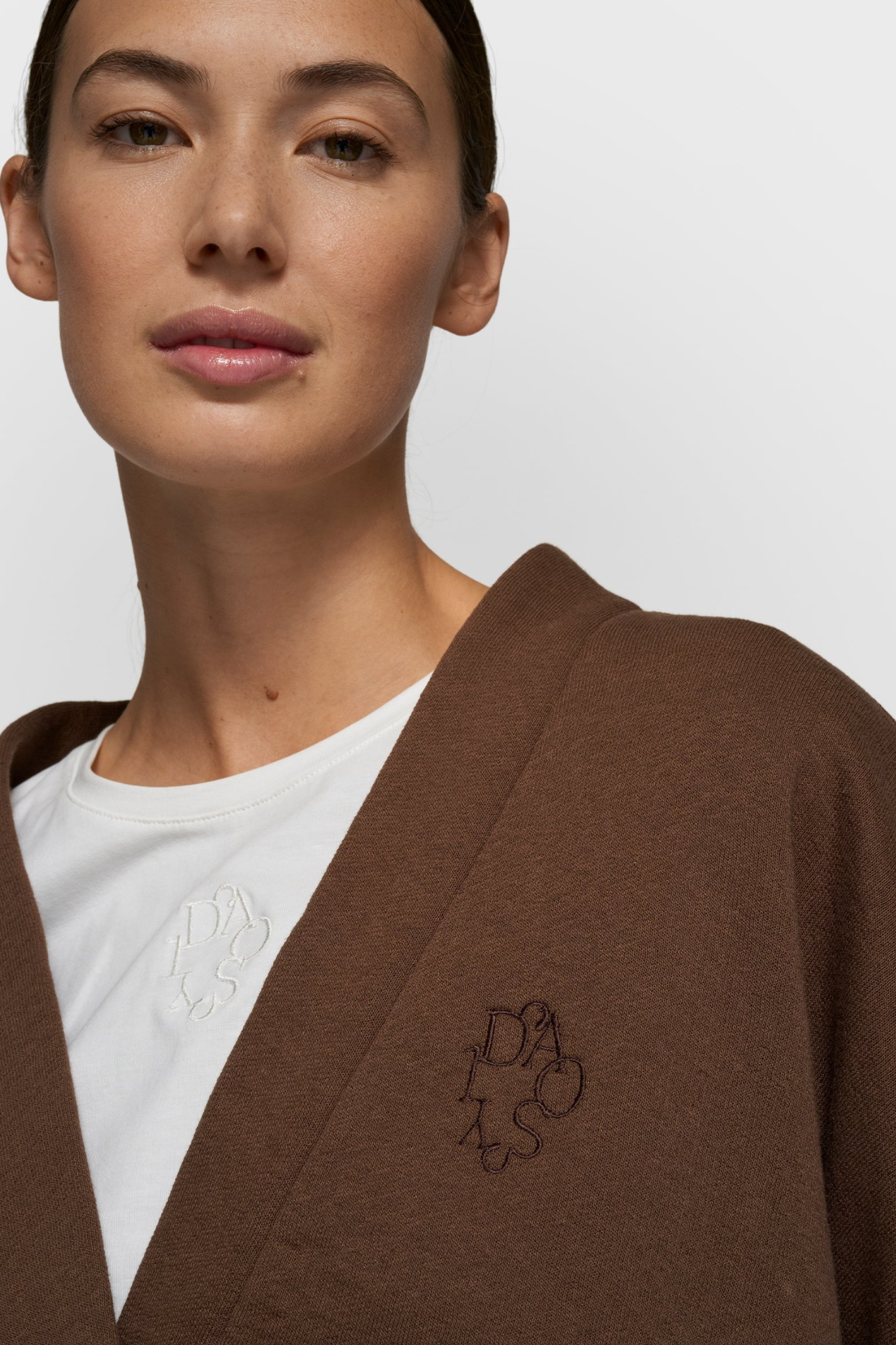 CROPPED BASEBALL CARDIGAN - DARK TRUFFLE