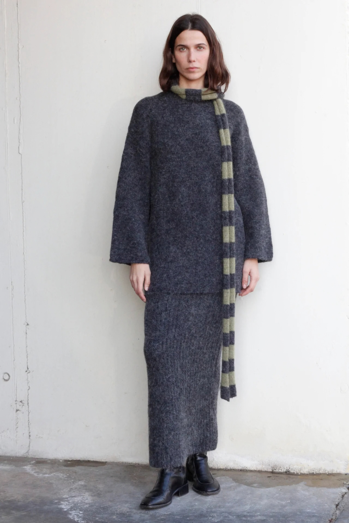 GANG SCARF - GREEN GREY