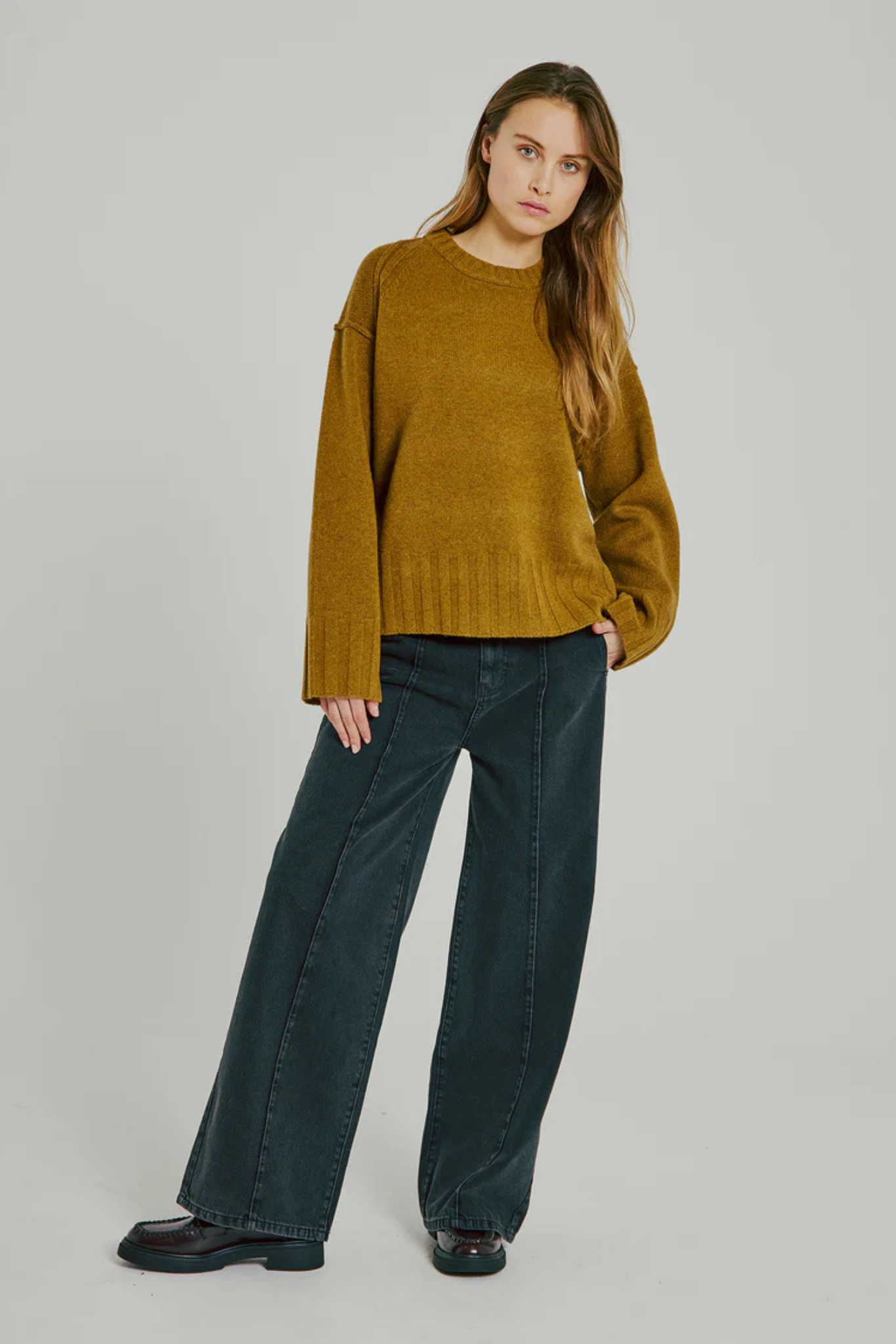KENZIE PINTUCK WIDE JEANS - BLACK WASHED
