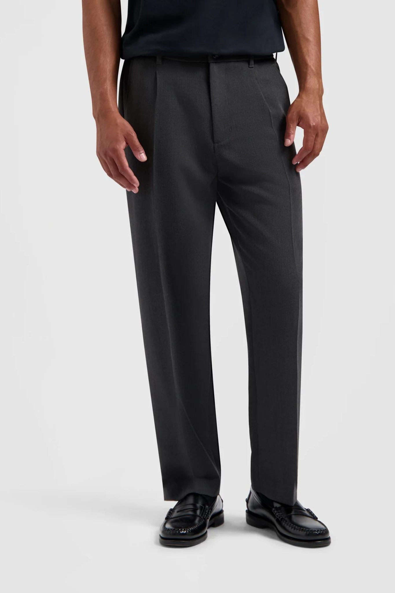 TAILORED PLEATED PANTS - GREY MELANGE