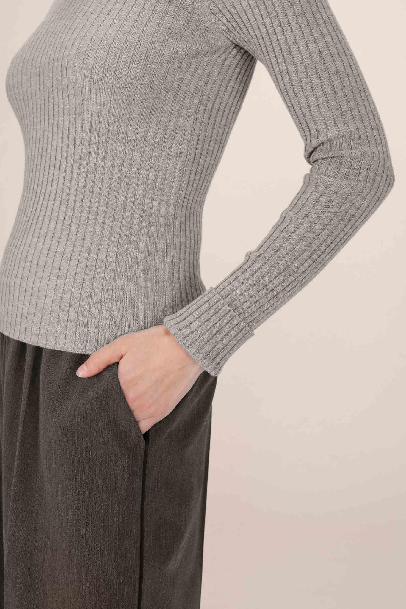 SATURDAY PULLOVER - GREY