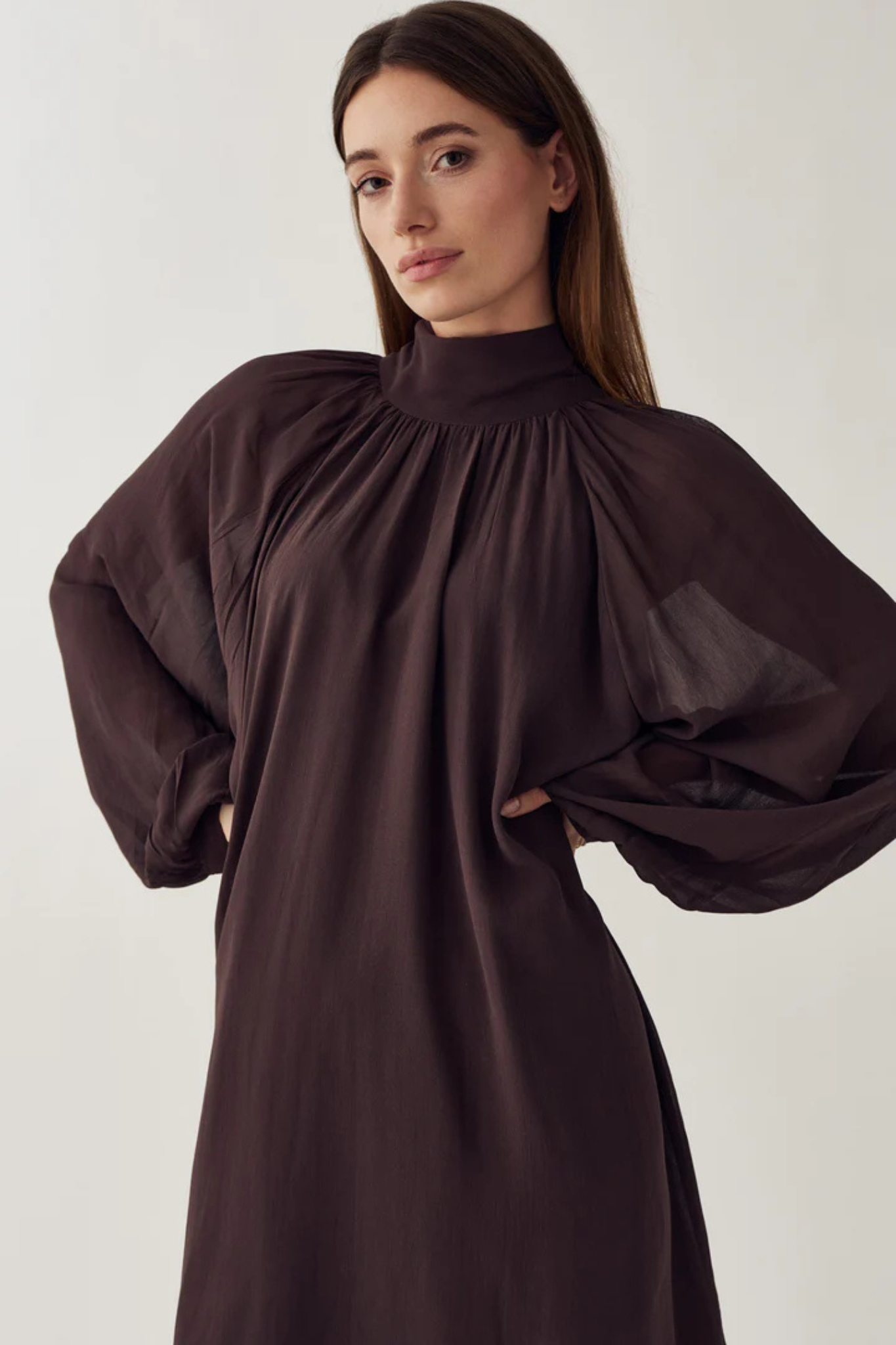 LORENIA DRESS - CHOCOLATE