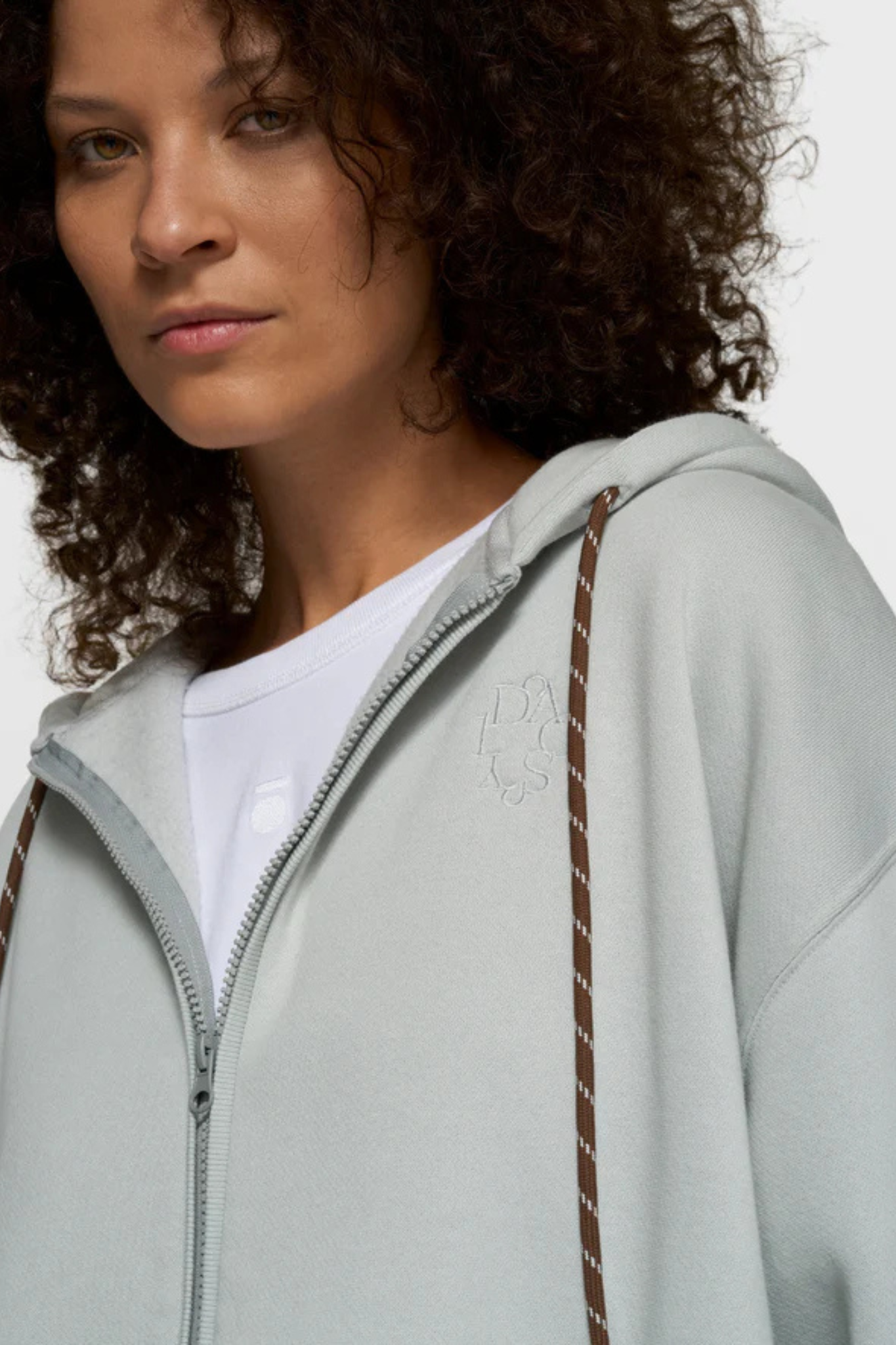 STATEMENT ZIP HOODIE - CLEAN BLUE