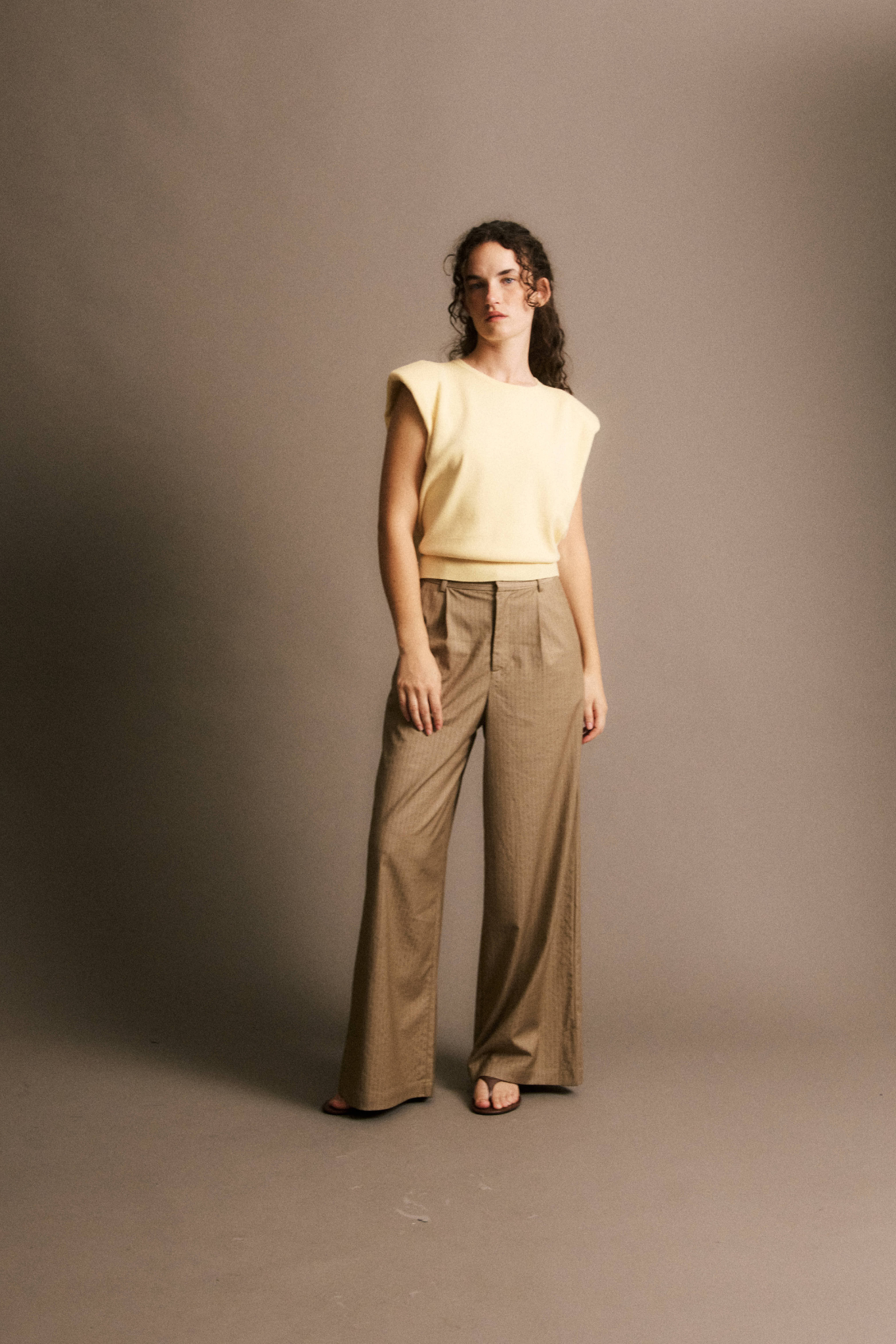 CALEB TOP - PALE YELLOW