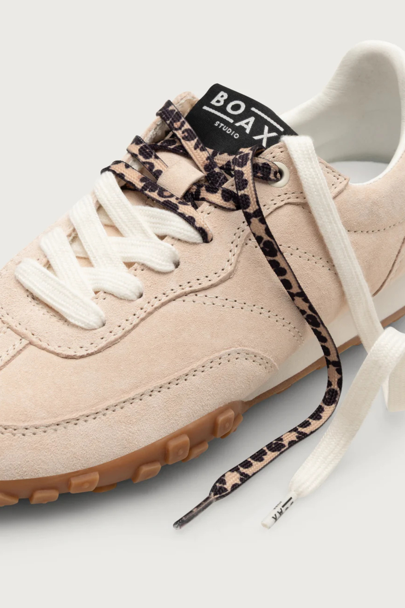 STRIKE WOMEN SHOES - BEIGE