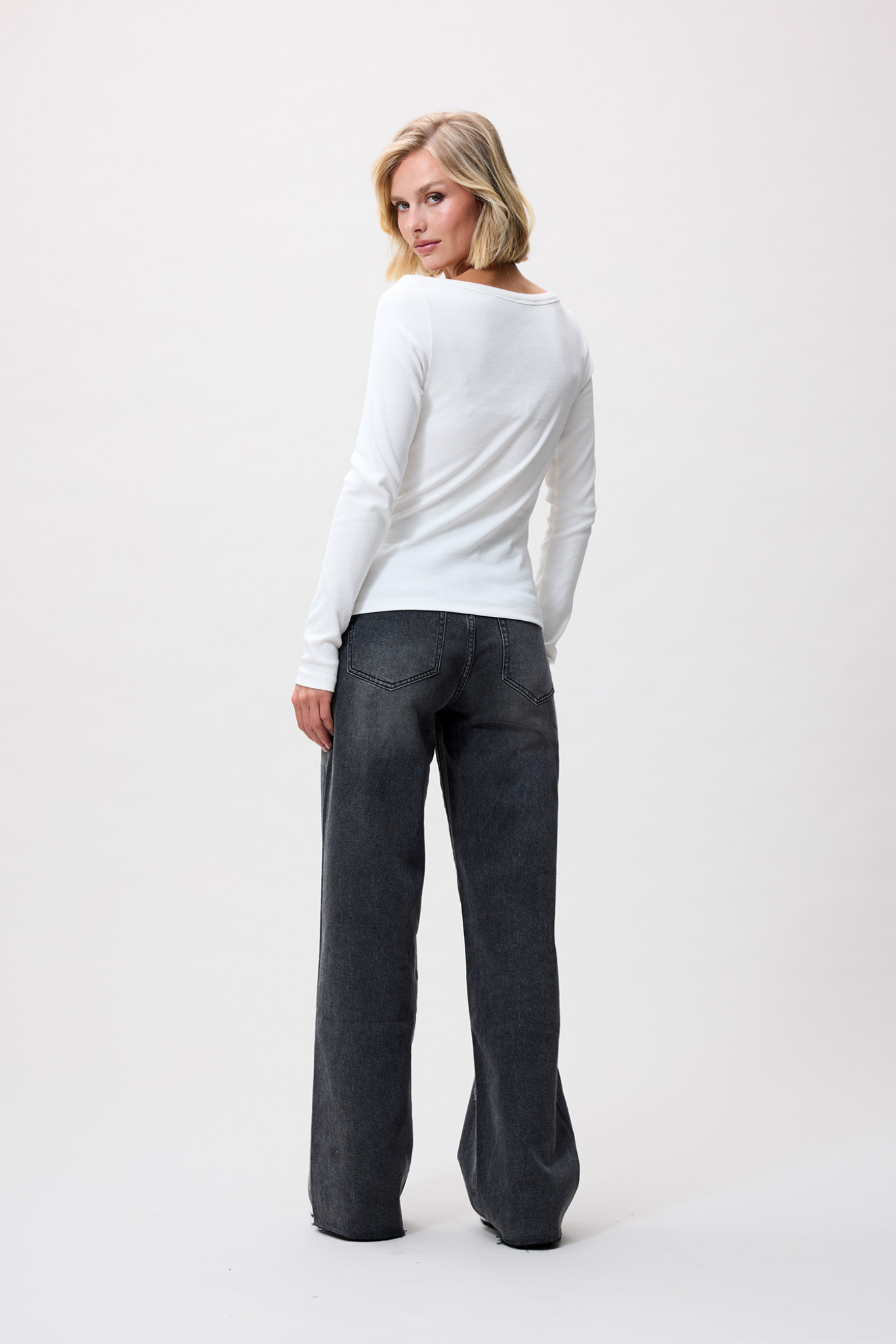 BOATNECK RIB LONG SLEEVE TOP - OFF WHITE