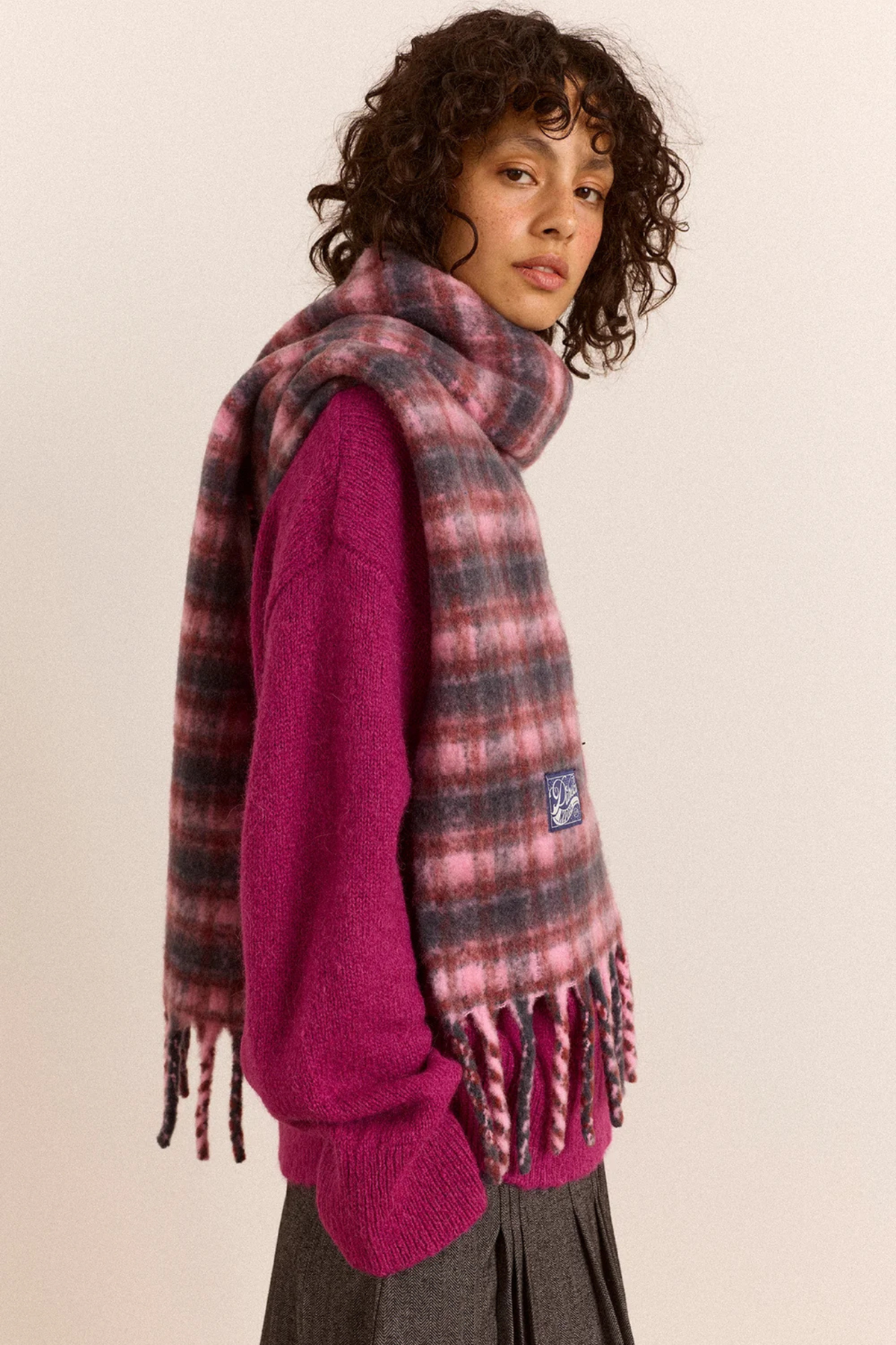 BRUSHED FLUFFY SCARF - MAGENTA CHECK