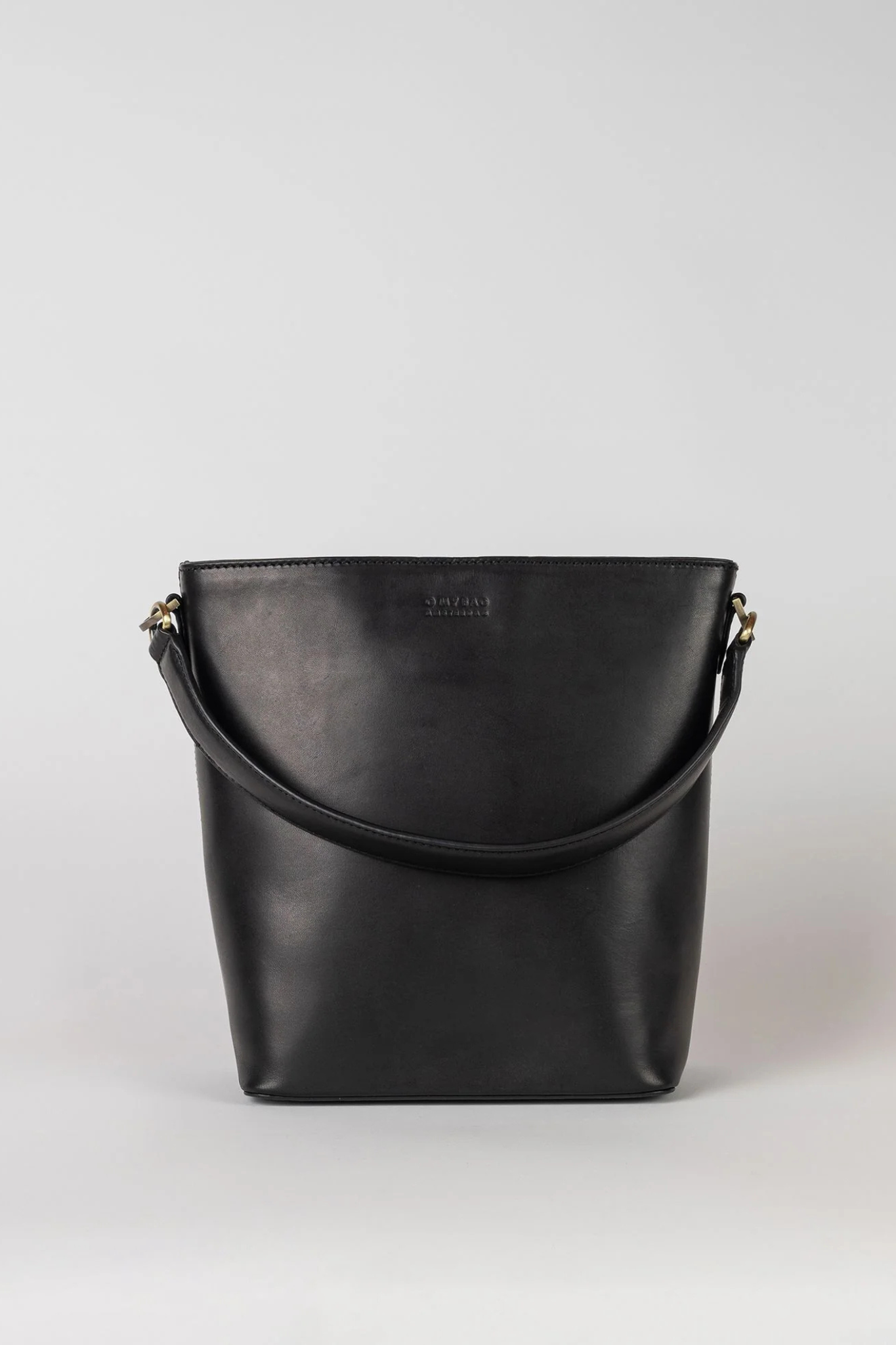 BOBBI BUCKET MAXI BAG - BLACK CLASSIC LEATHER