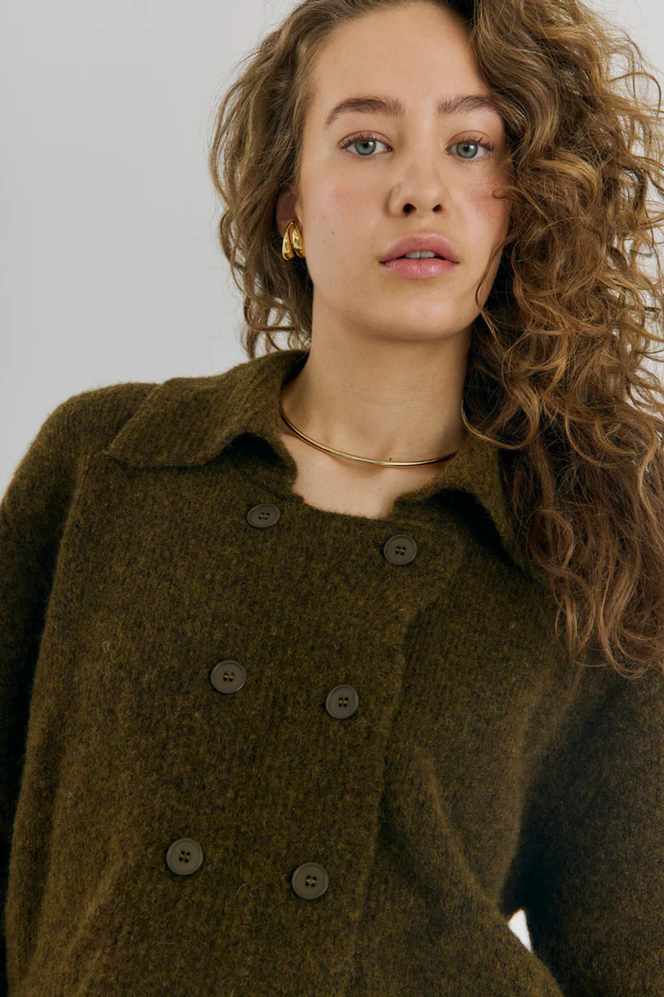 HALLI SHORT KNIT CARDIGAN - ARMY