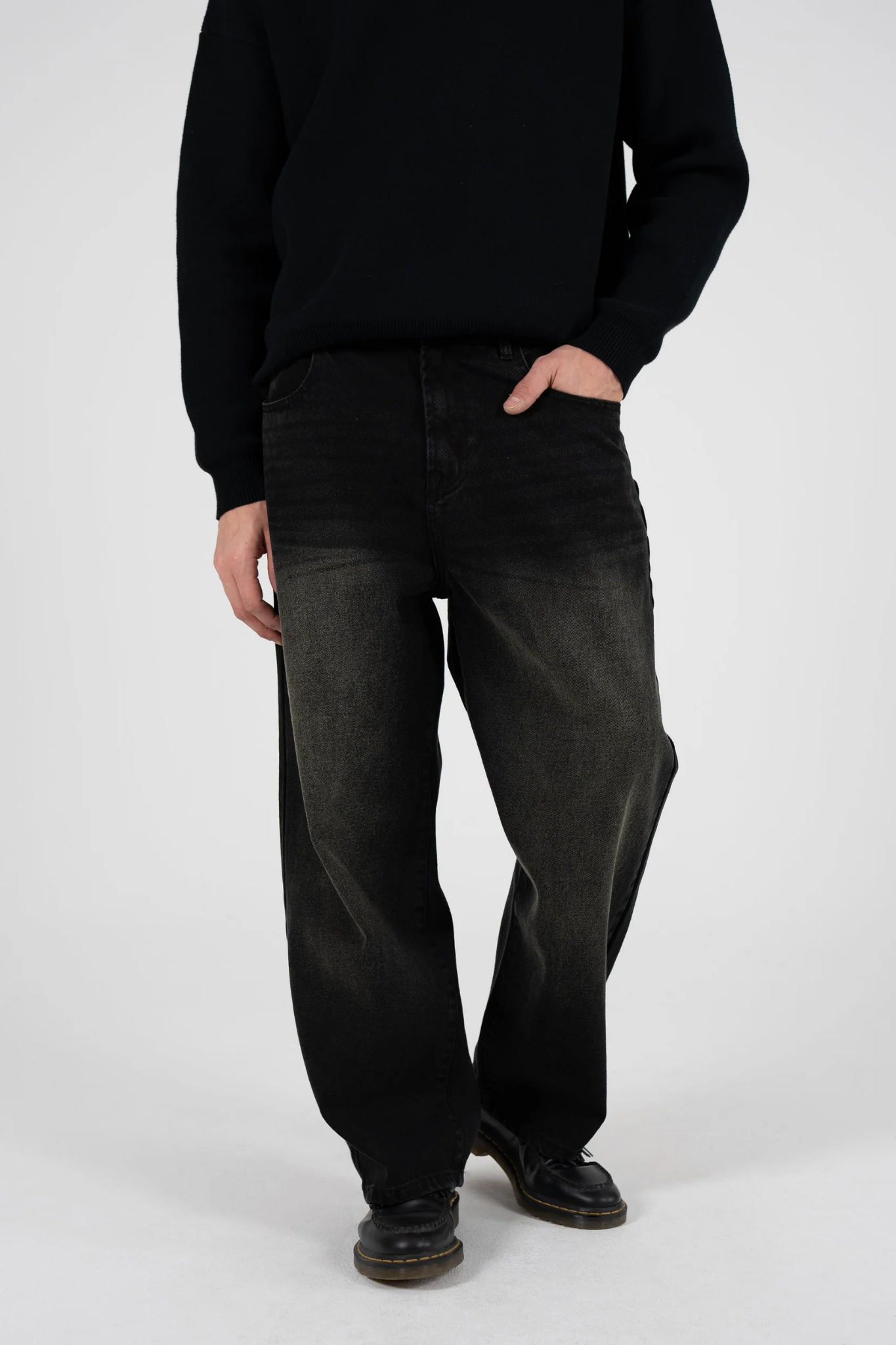 MILANO RELAXED JEANS - BLACK