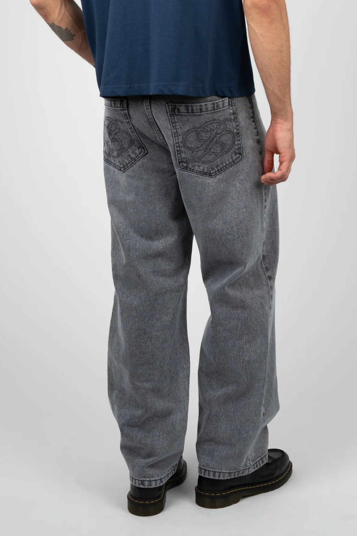 MILANO RELAXED DENIM JEANS - WASHED GREY