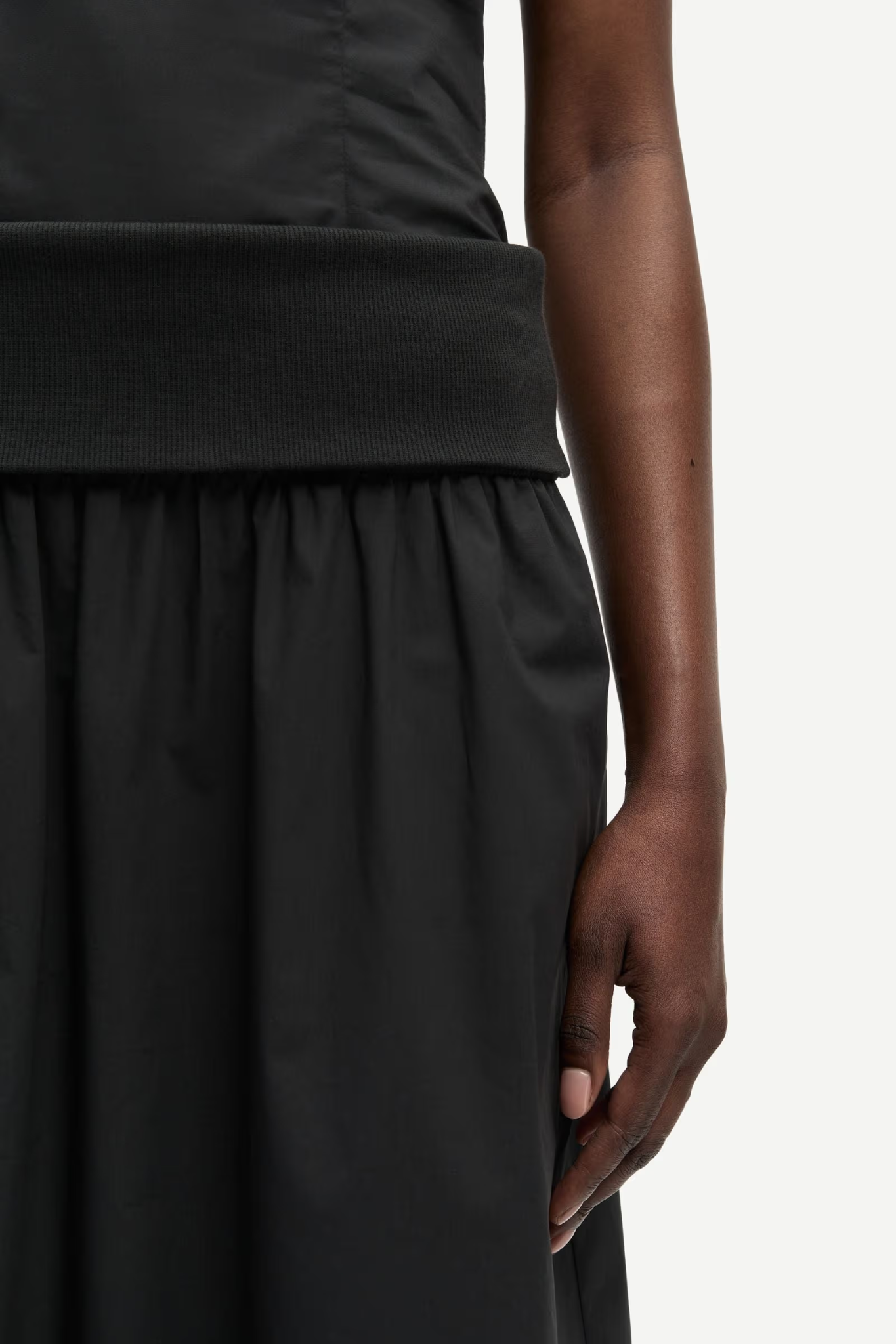 THEA SKIRT - BLACK