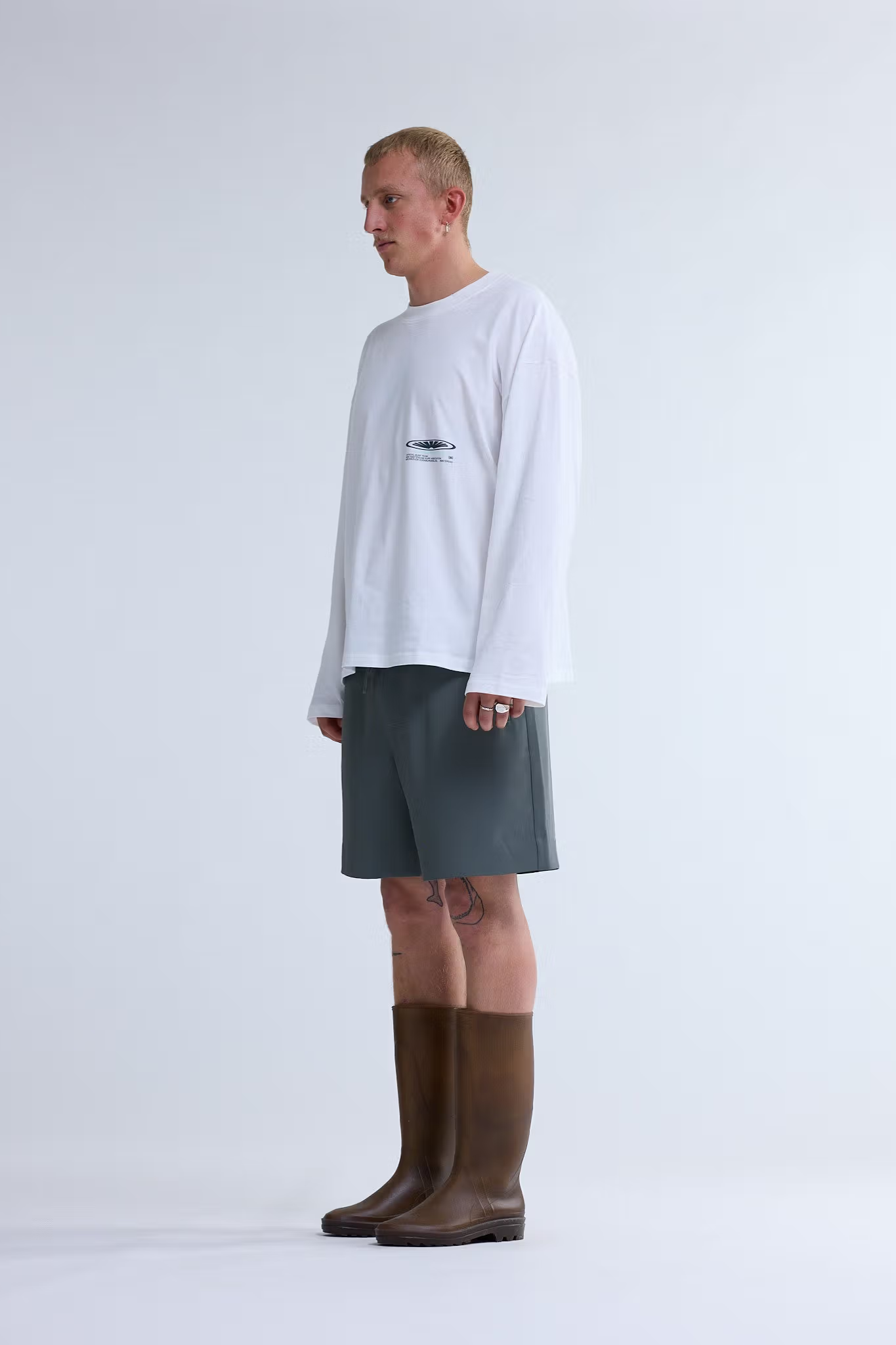 SHAPER LONGSLEEVE T-SHIRT - OVERDYED WHITE