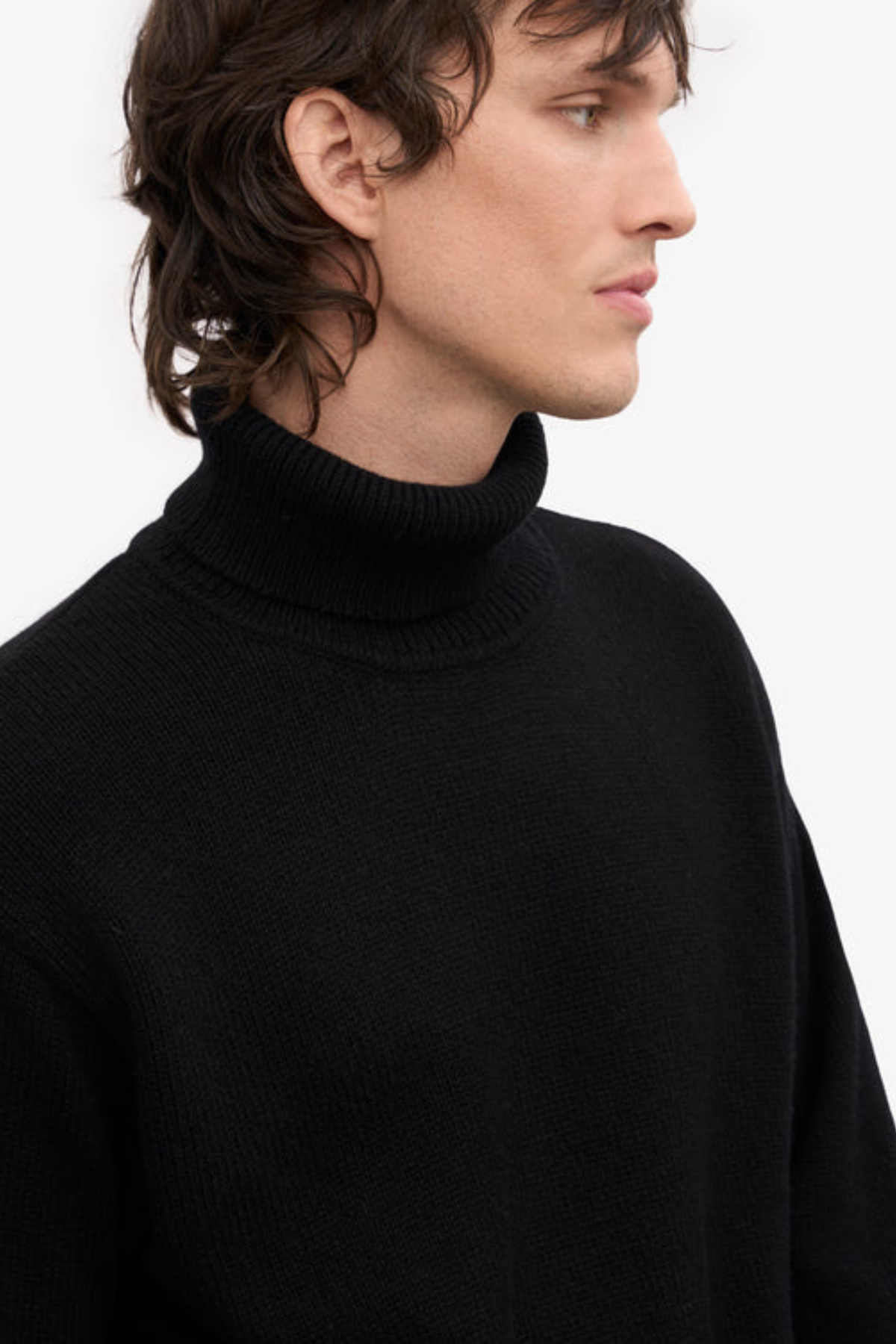 MERINO WOOL TURTLENECK - DEEP BLACK