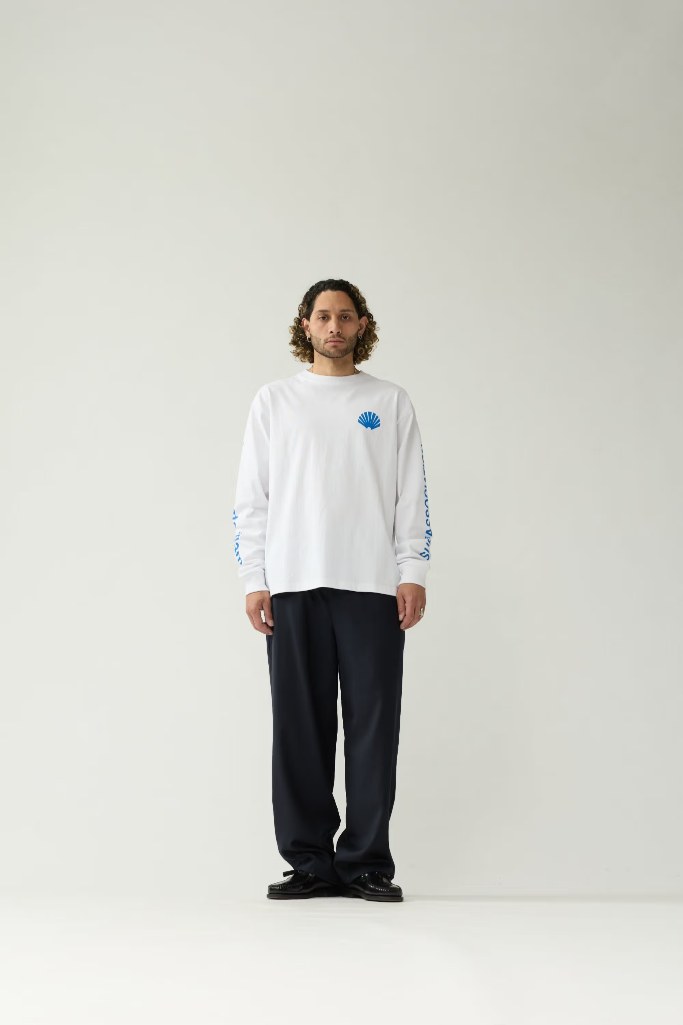 LOGO LONGSLEEVE T-SHIRT - WHITE/COBALT