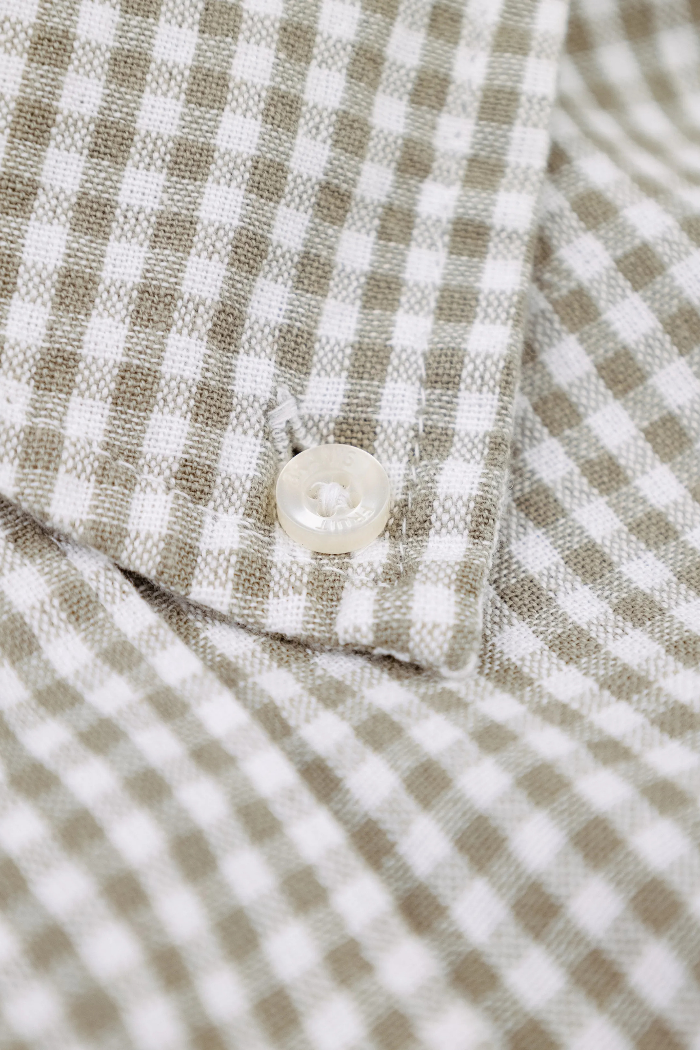 DISTRESSED FARMER'S LS SHIRT - OLIVE GREEN