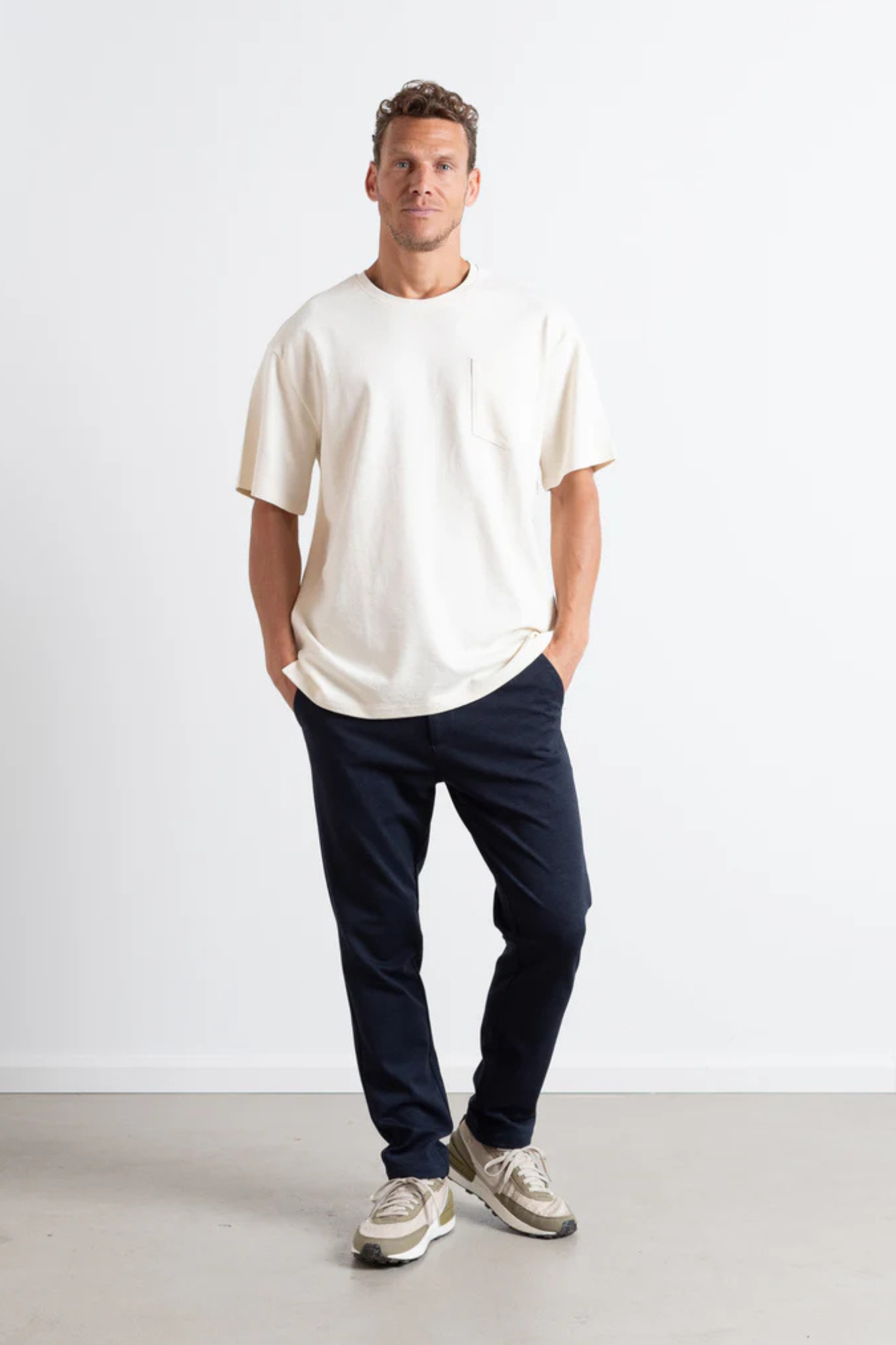 CALTON STRUCTURED T-SHIRT - ECRU