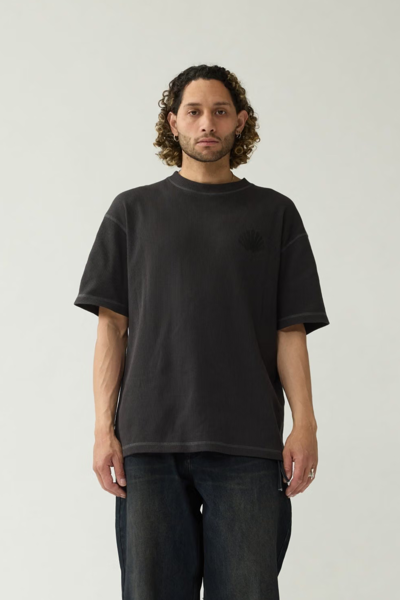 LOGO TEE WAFFLE T-SHIRT - CAVIAR