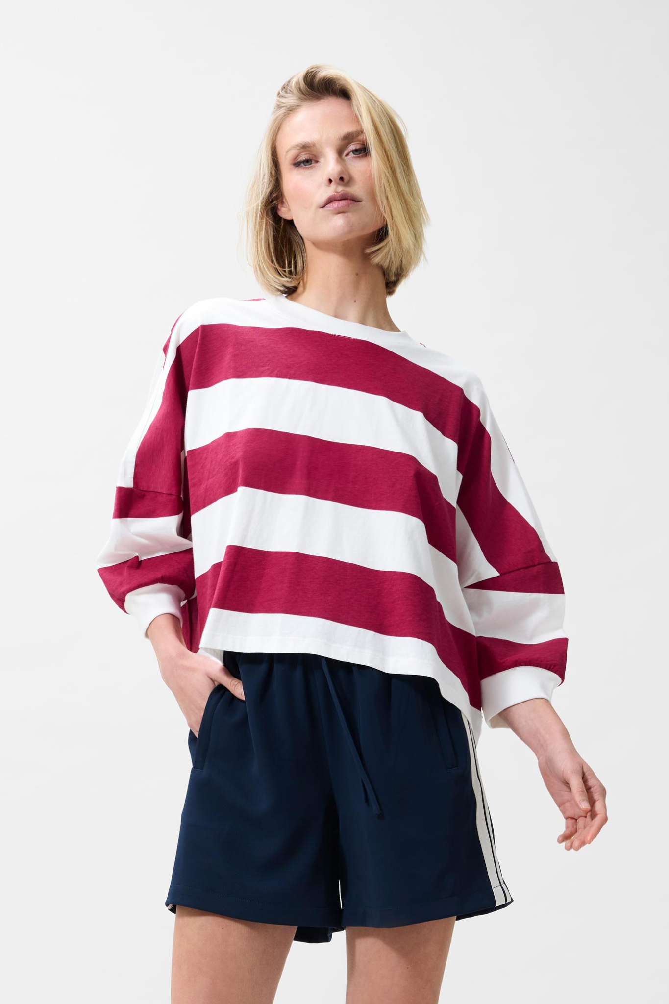 OVERSIZED BOLD STRIPED T-SHIRT - CRANBERRY JUICE