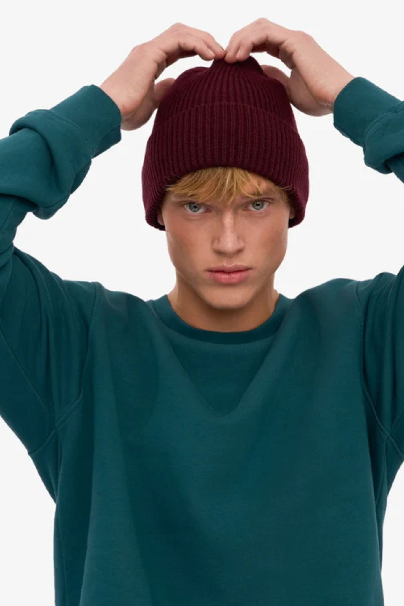 MERINO WOOL BEANIE - OXBLOOD RED