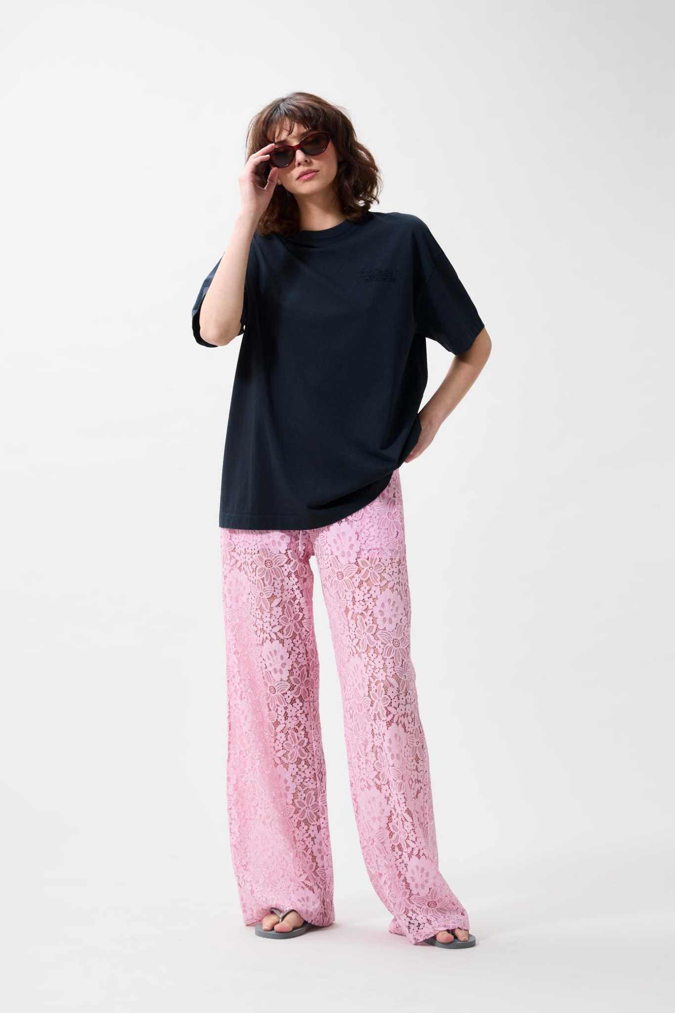 OVERSIZED GRAPHIC T-SHIRT - DARK GREY