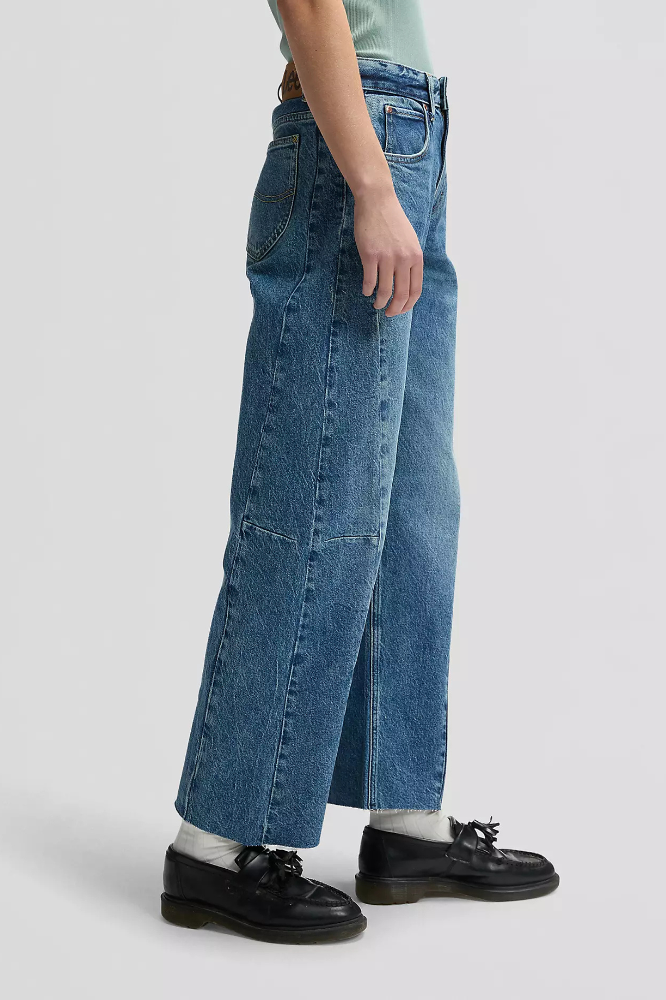 RIDER BARREL JEANS - STAY GROUNDED