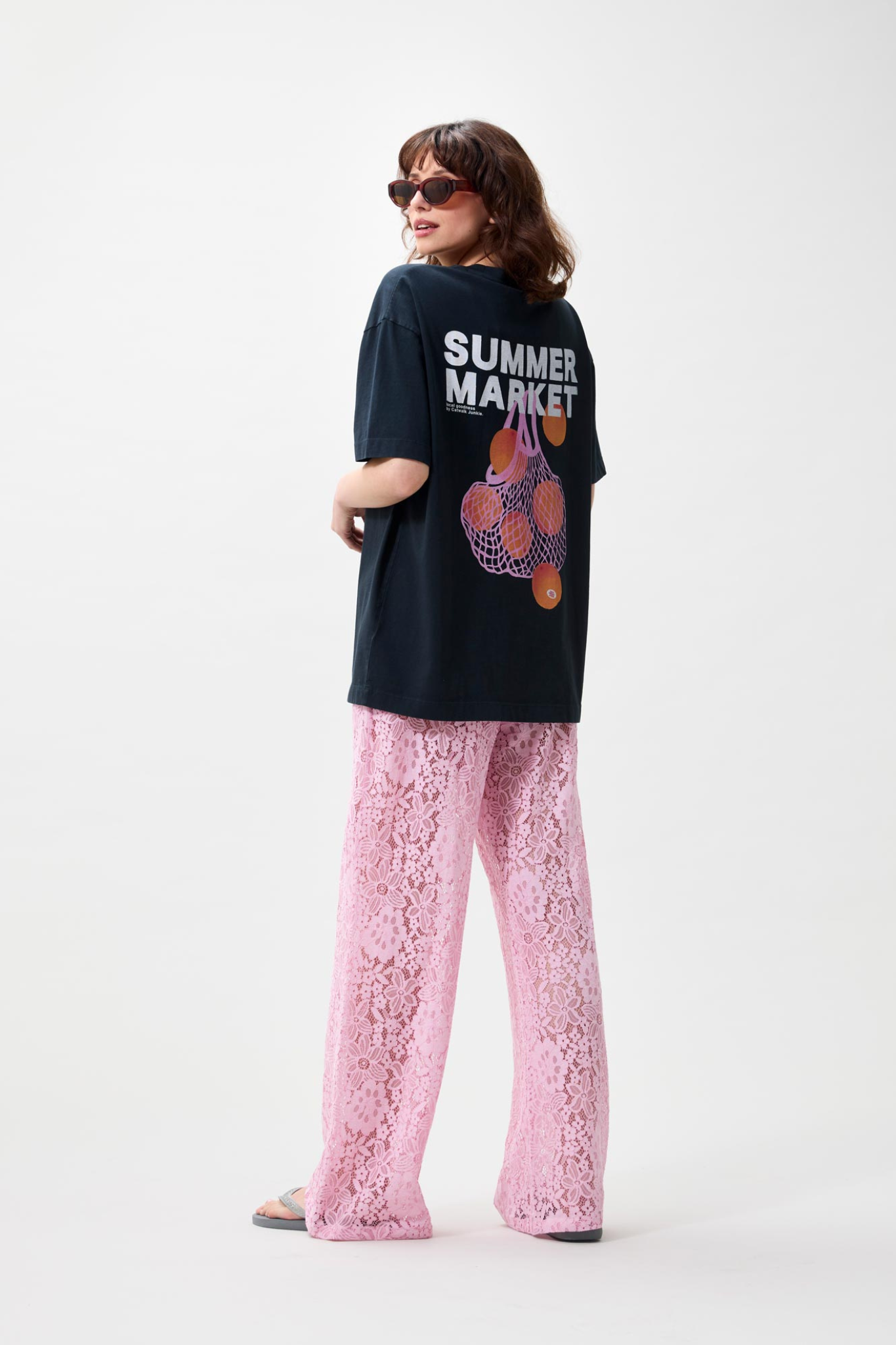 OVERSIZED GRAPHIC T-SHIRT - DARK GREY