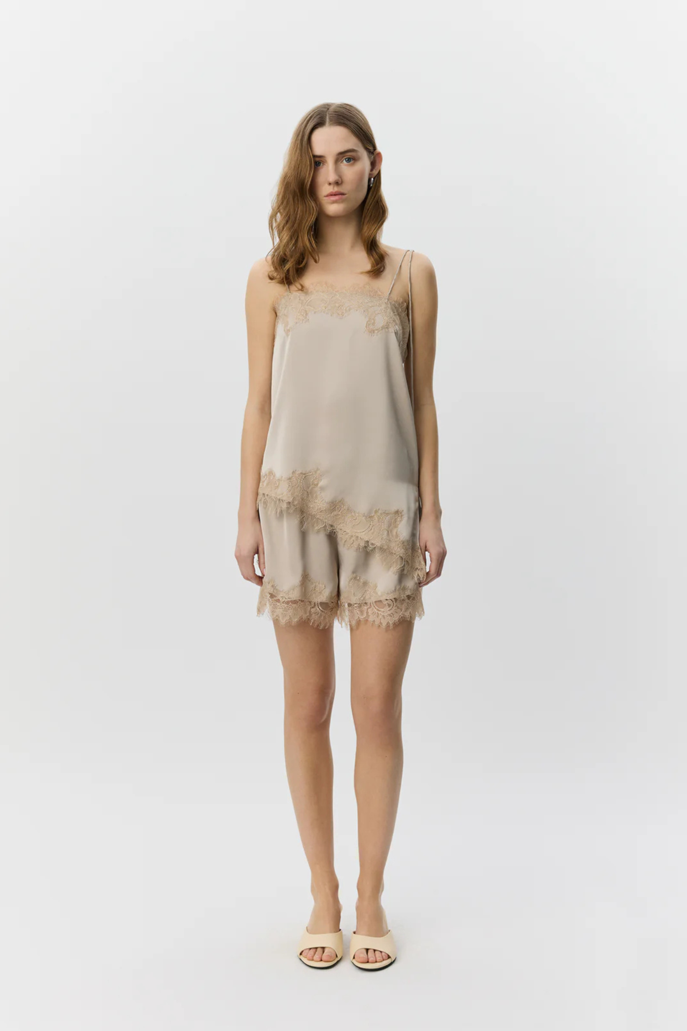 VIRA LACE DETAILED TOP - FEATHER GREY