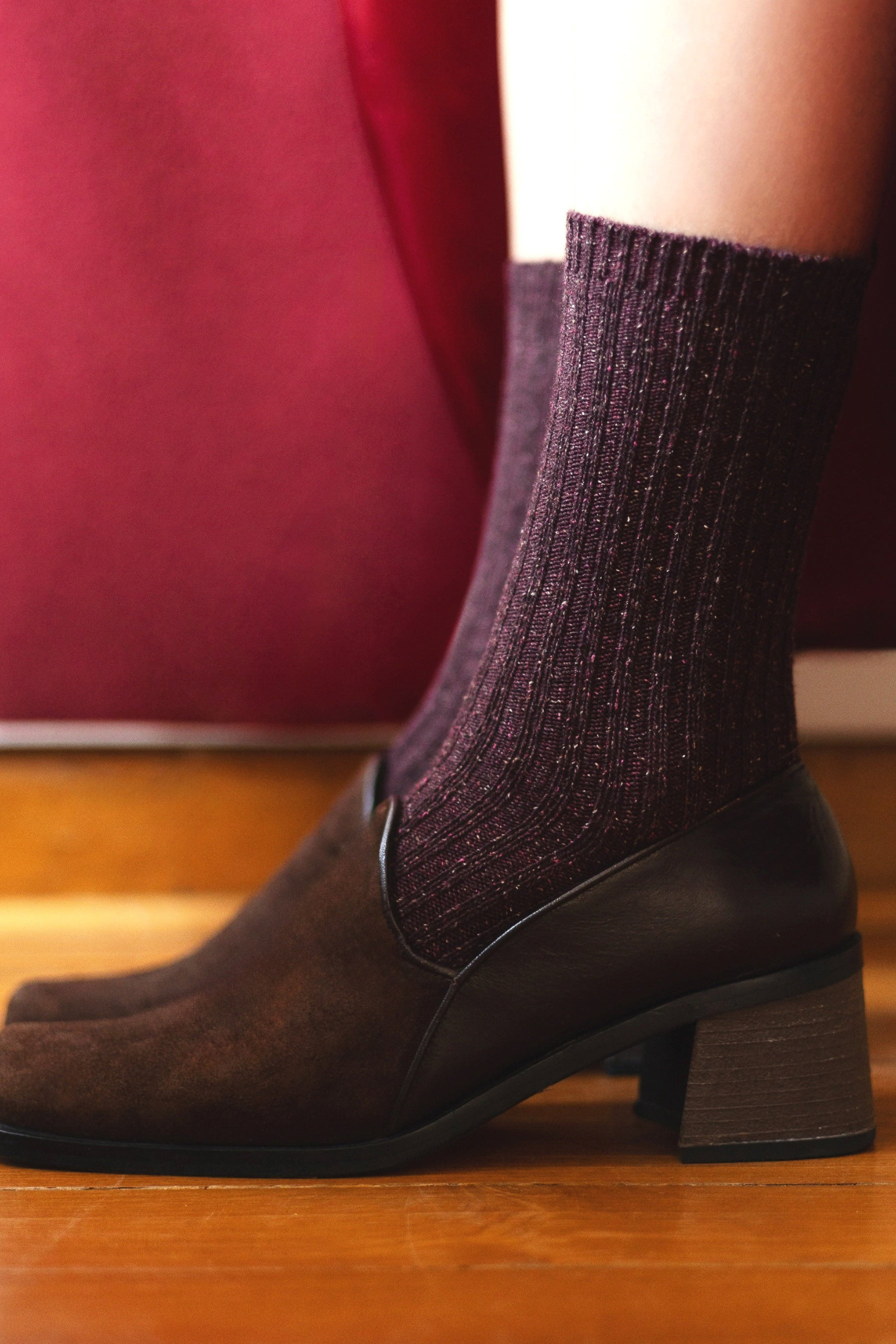 SILK AND WOOL SOCKS - BURGUNDY