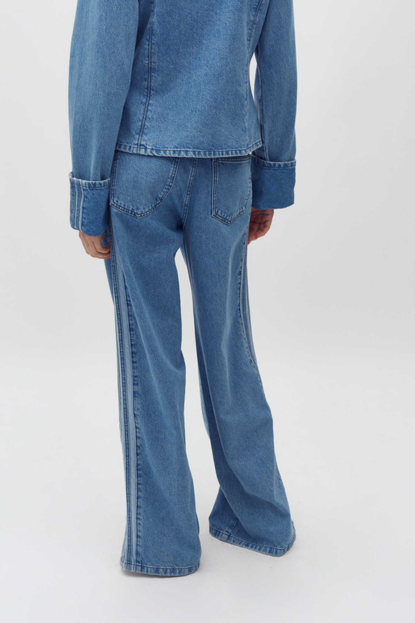 KAVINA JEANS - SKY BLUE WASH