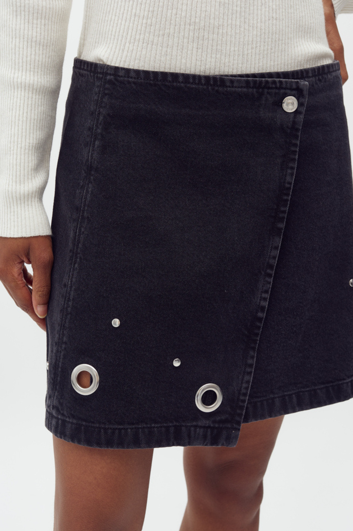 KEYANA SKIRT - BLACK MIDNIGHT WASH