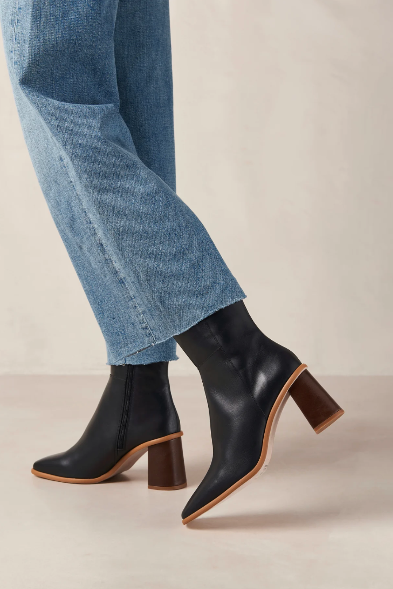 ANKLE BOOTS WEST - BLACK VINTAGE