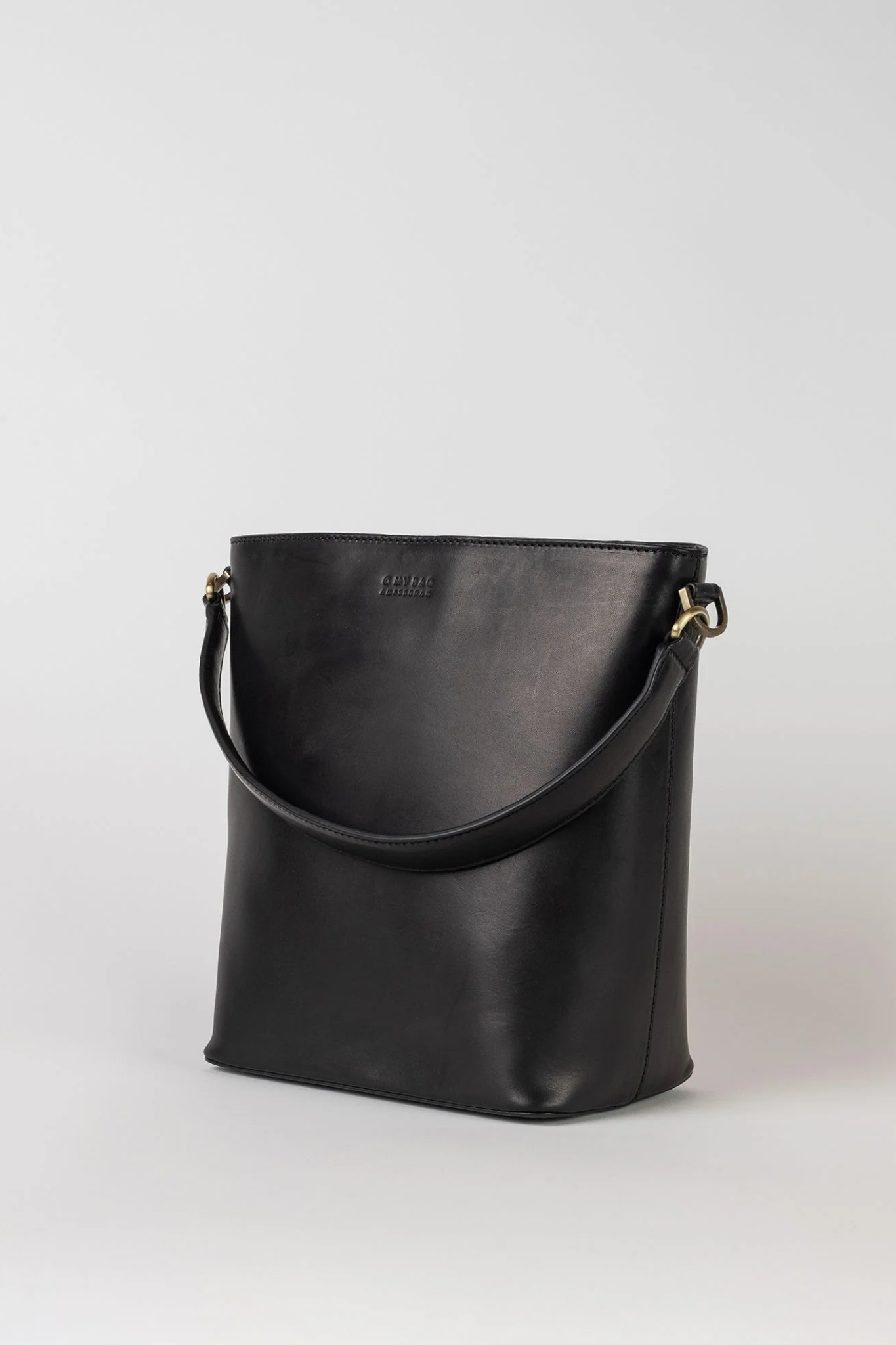 BOBBI BUCKET MAXI BAG - BLACK CLASSIC LEATHER