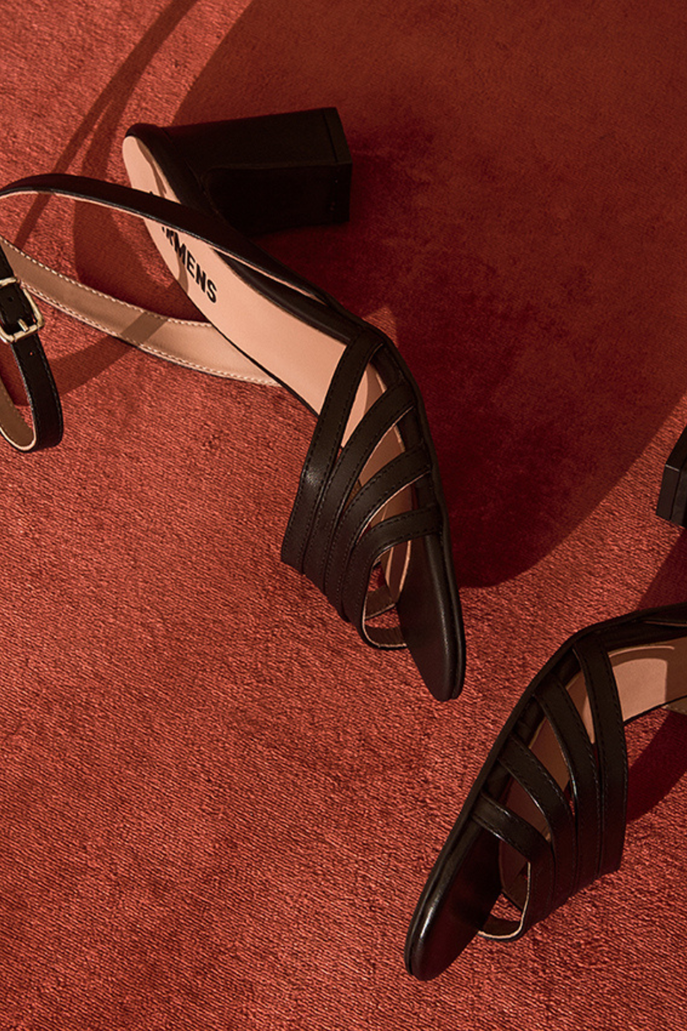 GLORY WAVE HEELS - BLACK