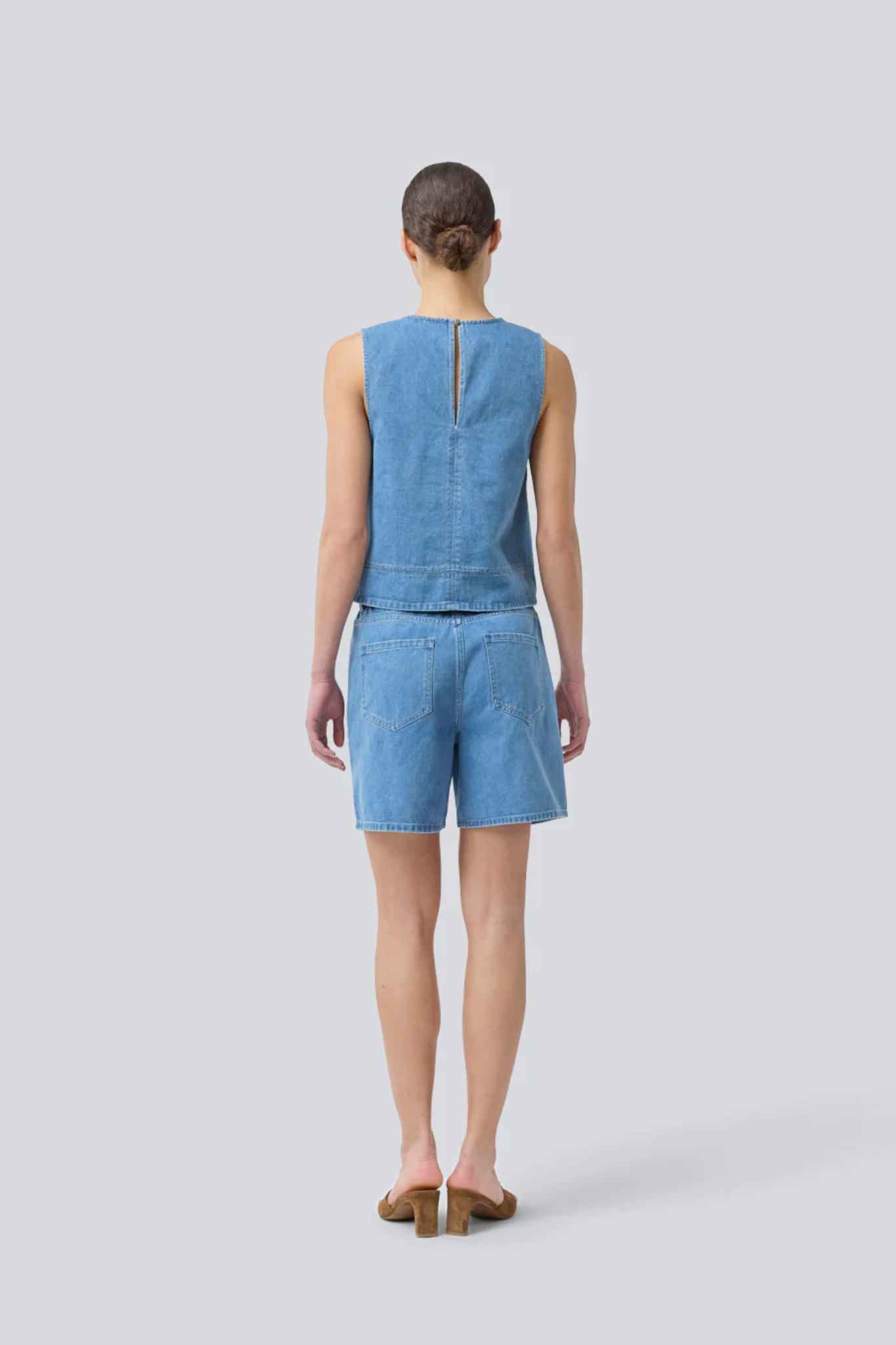 NAOMA SOLID SHORTS - VINTAGE BLUE