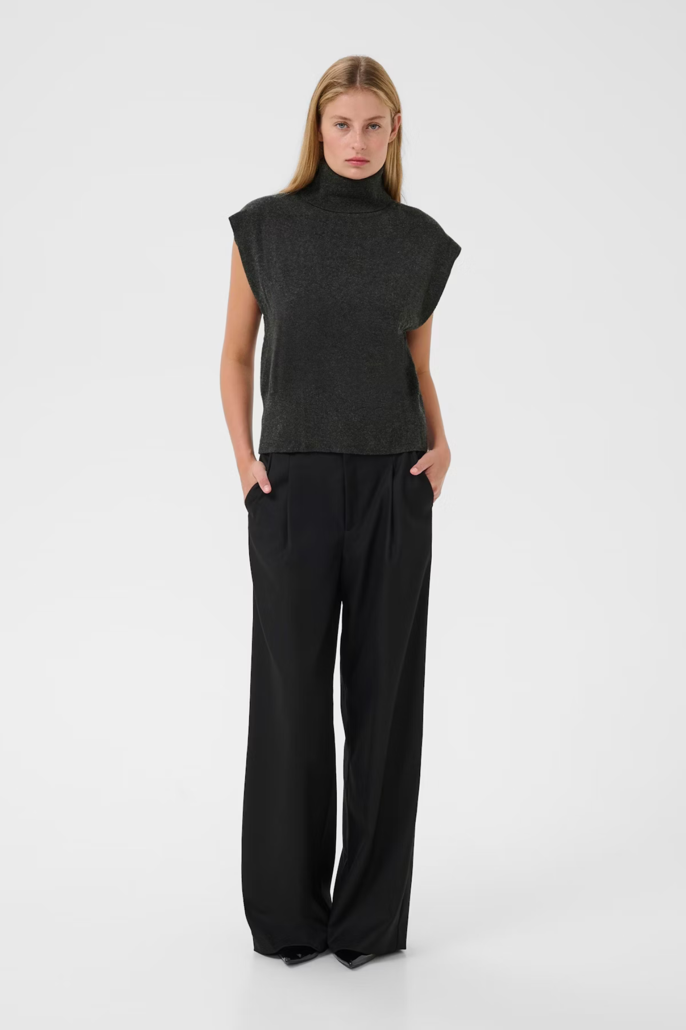MANZI WAISTCOAT - DEEP GRAPHITE MEL