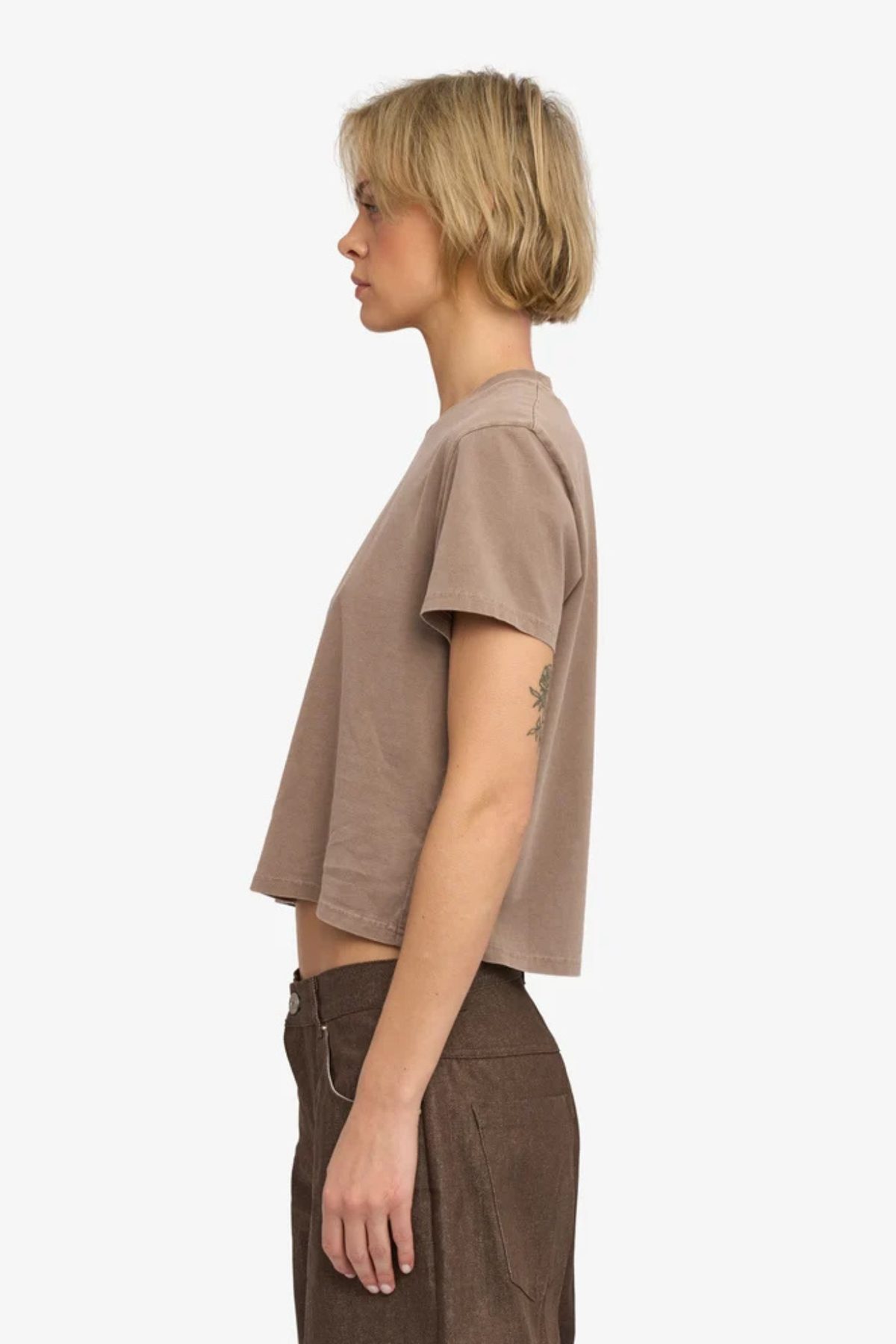 BIOLOGISCH BOXY CROP T-SHIRT - FADED KHAKI