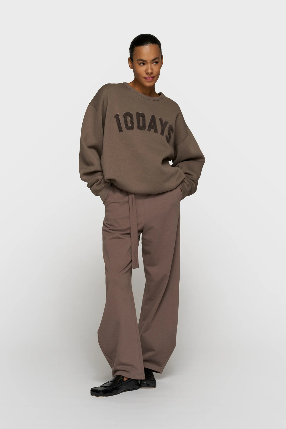 STATEMENT SWEATER - MOONROCK