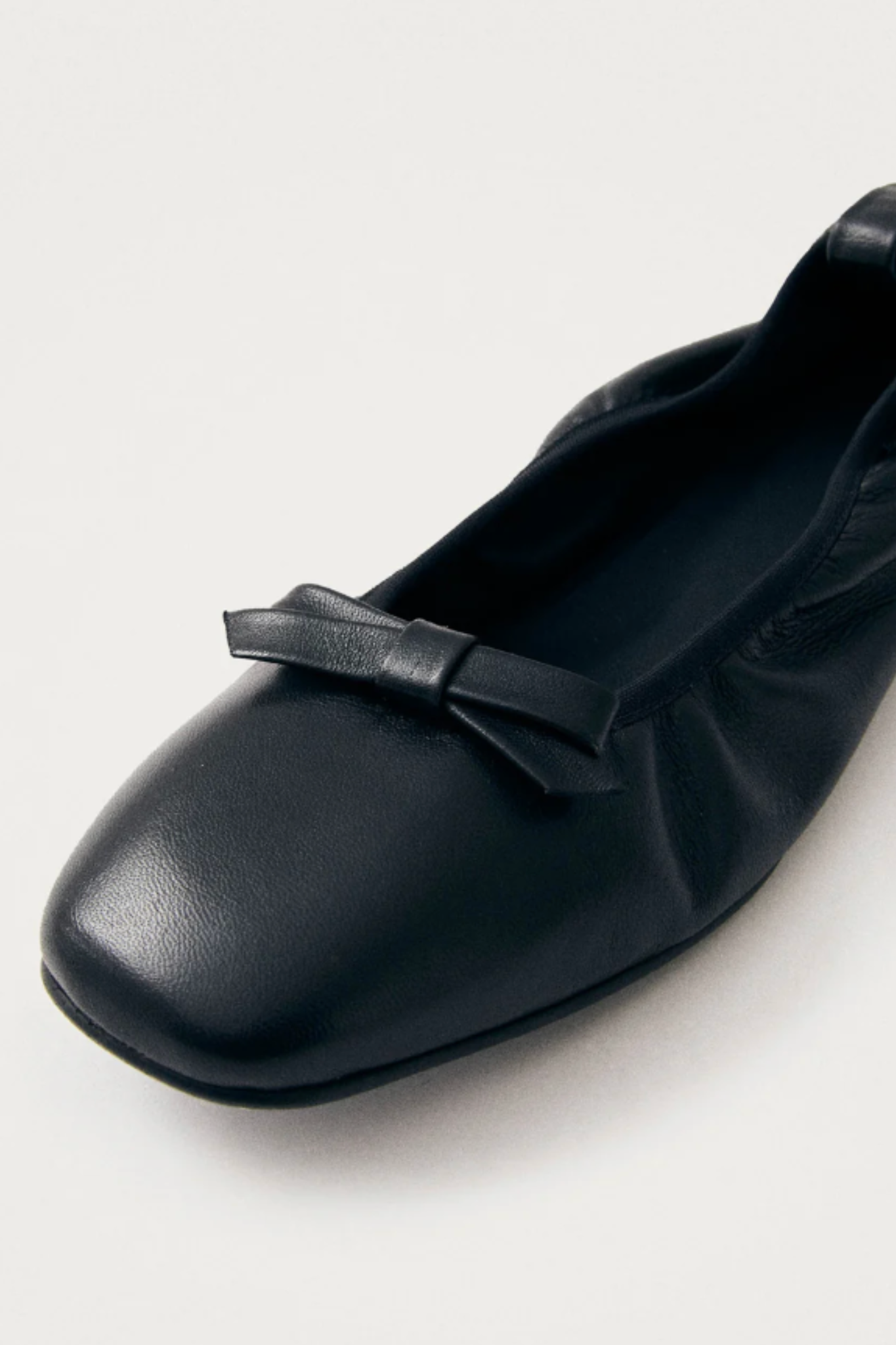 FREYA LEATHER BALLET FLATS SHOES - BLACK