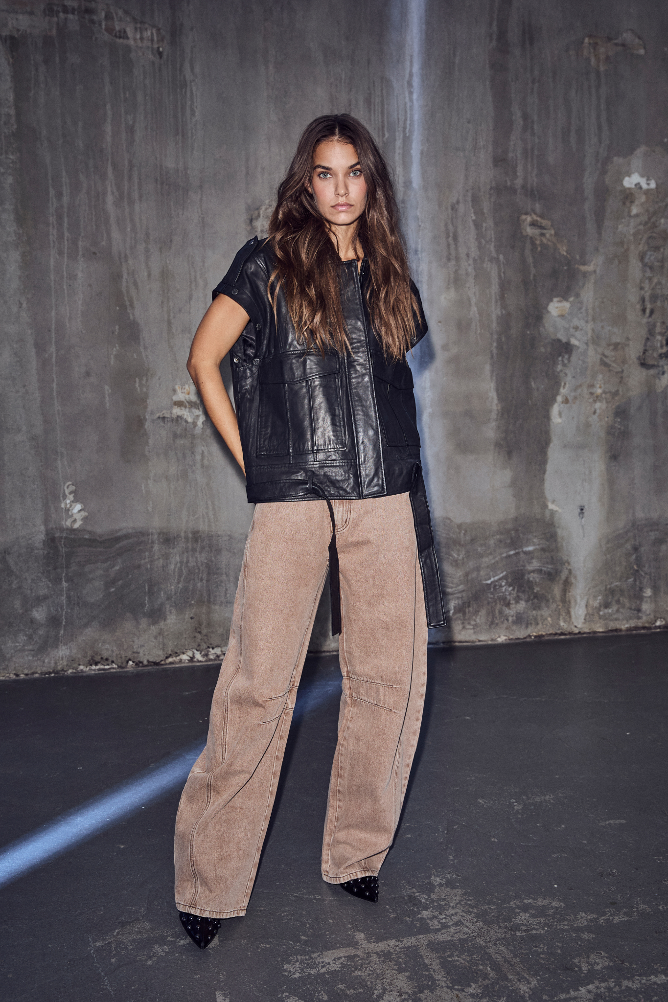 DREW BARREL PANEL JEANS - CAMEL