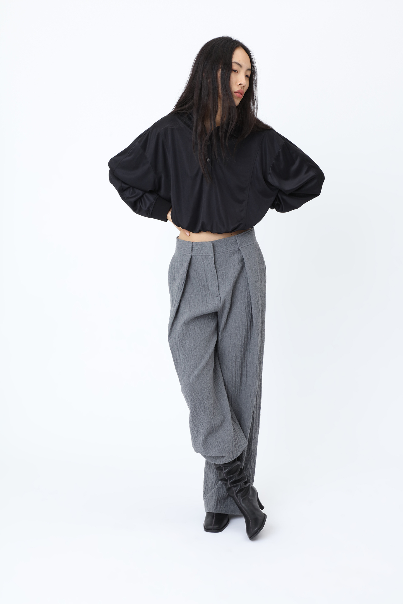 BRYN POLO SWEATER - BLACK