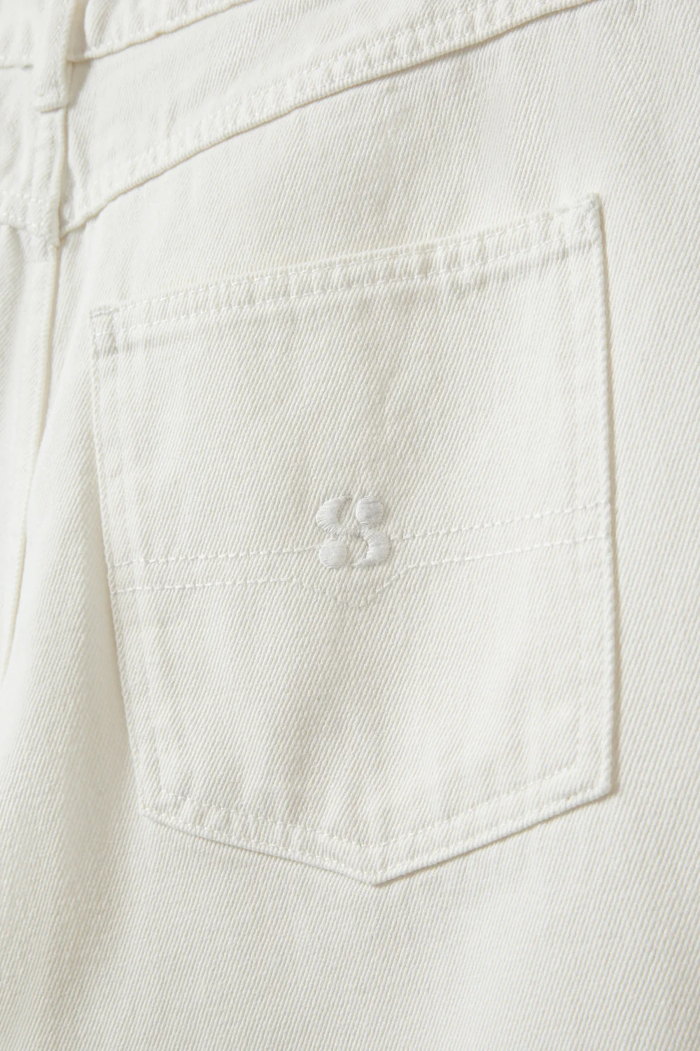 STOKE OVERSIZED SHORTS - OFF WHITE