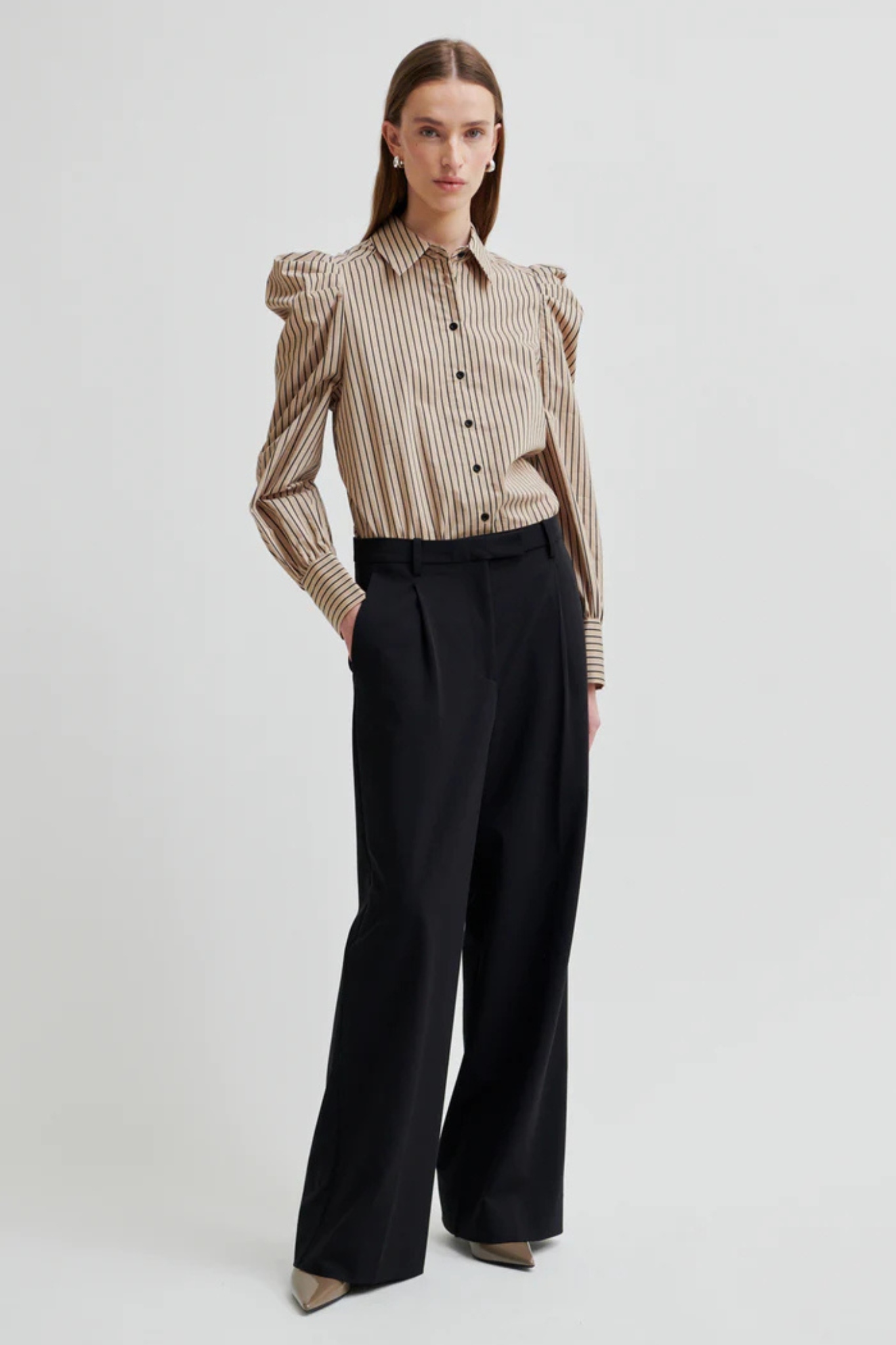 SERINA SLIM SHIRT - CAMEL