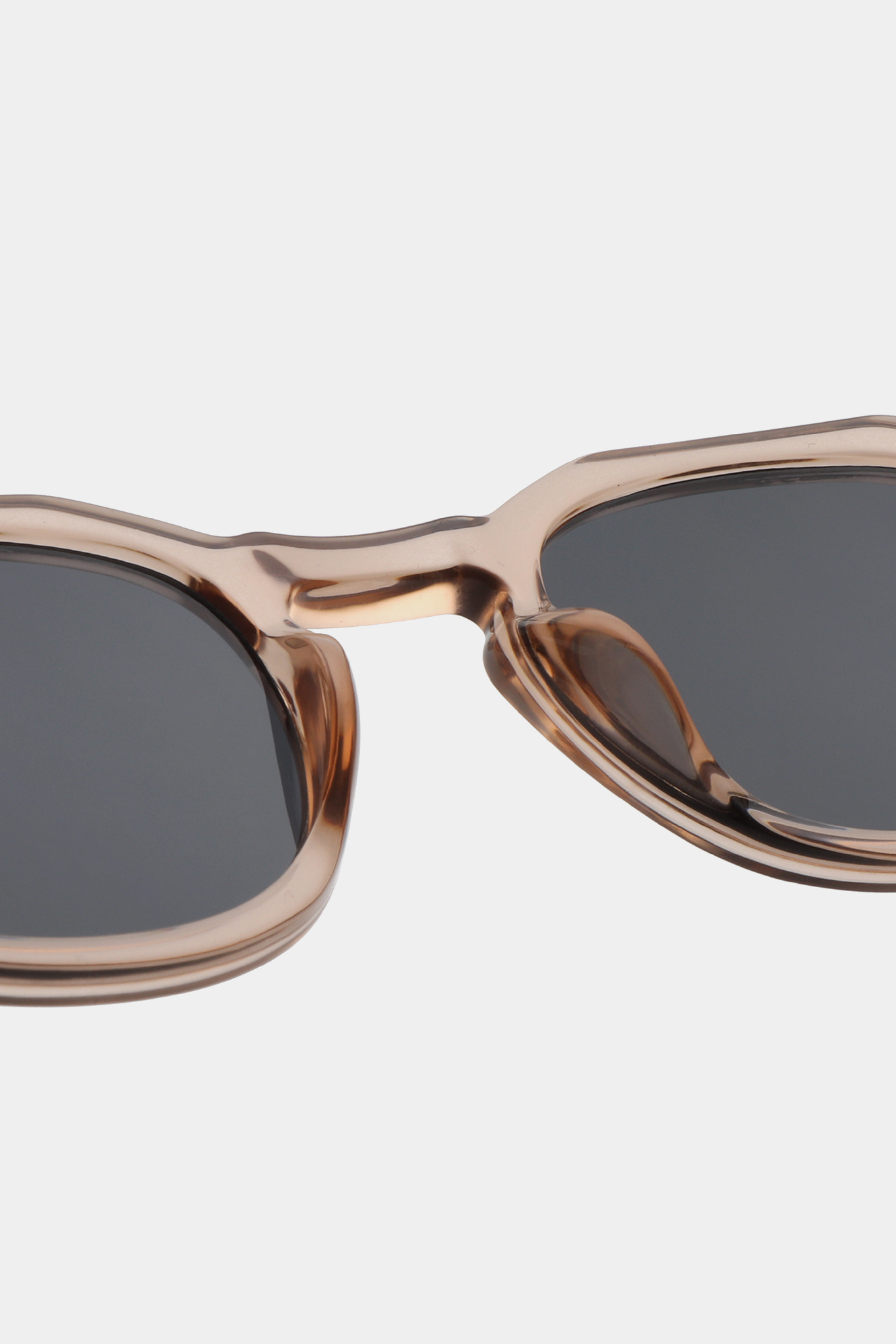 ZAN SUNGLASSES - CHAMPAGNE