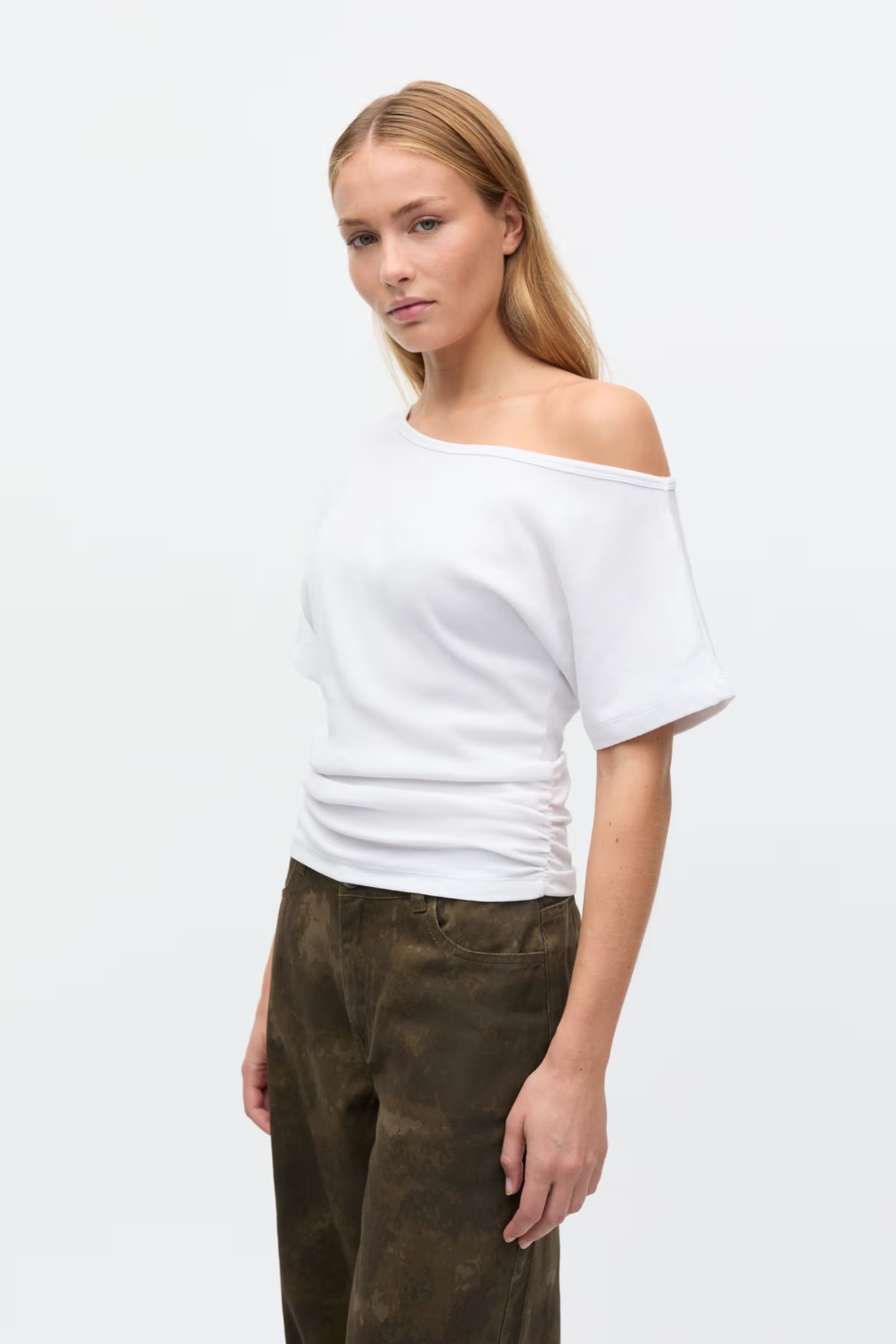 ALLY SS O-S TEE - WHITE